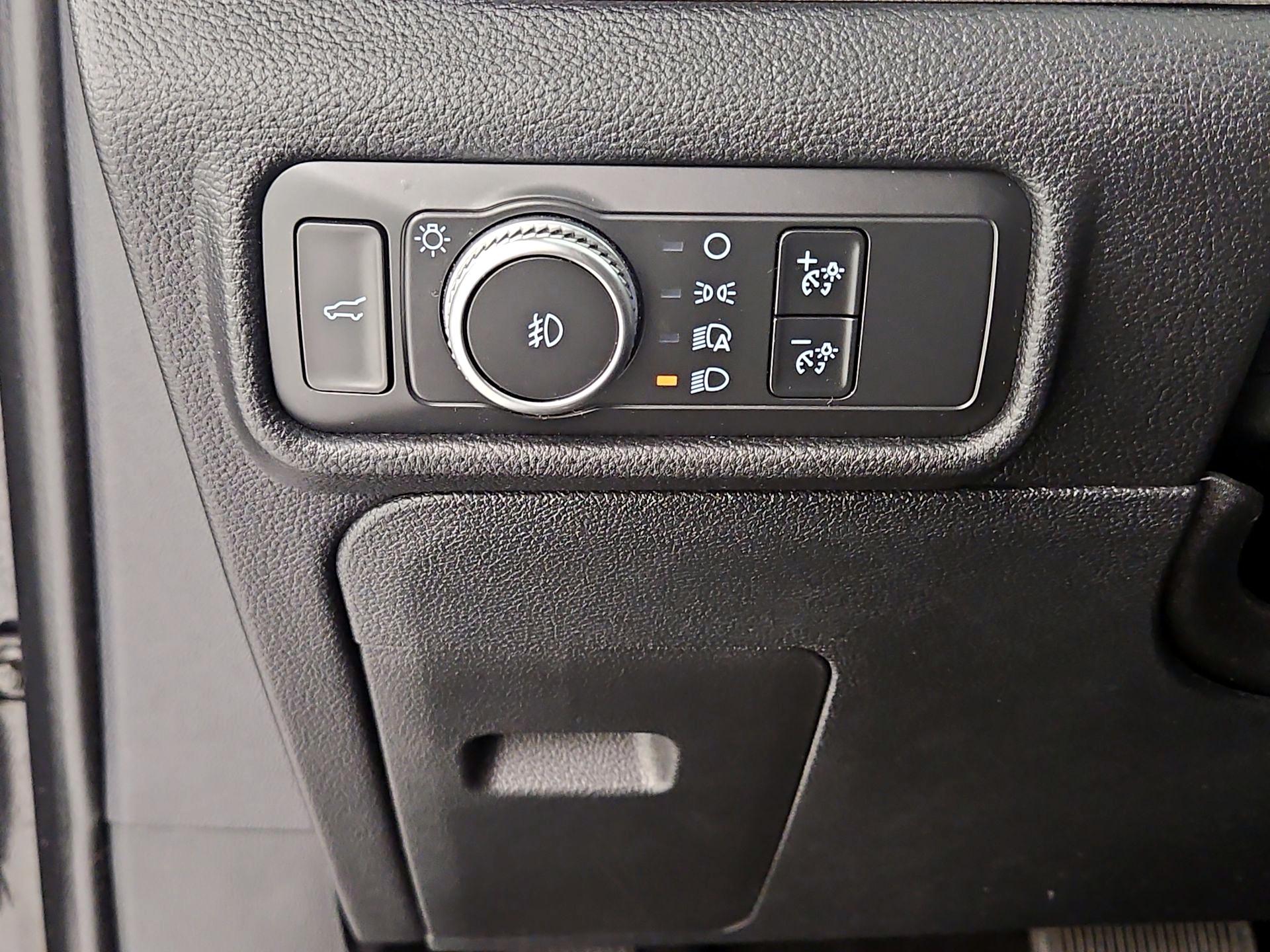 Thumbnail: 2020 Ford Explorer - 13