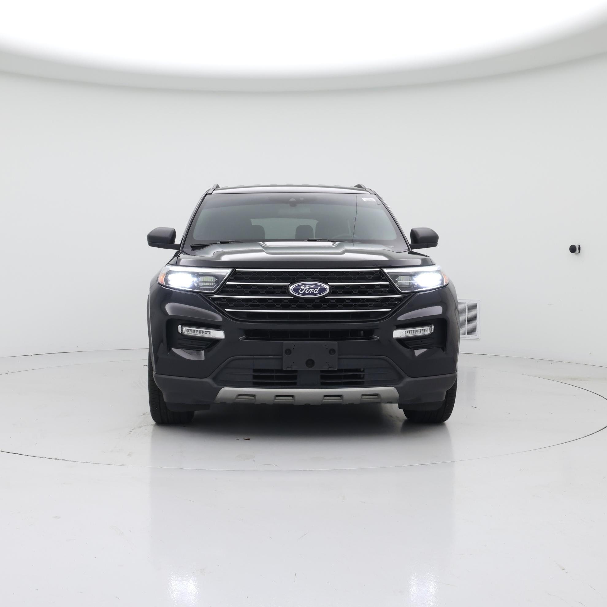 Thumbnail: 2020 Ford Explorer - 5