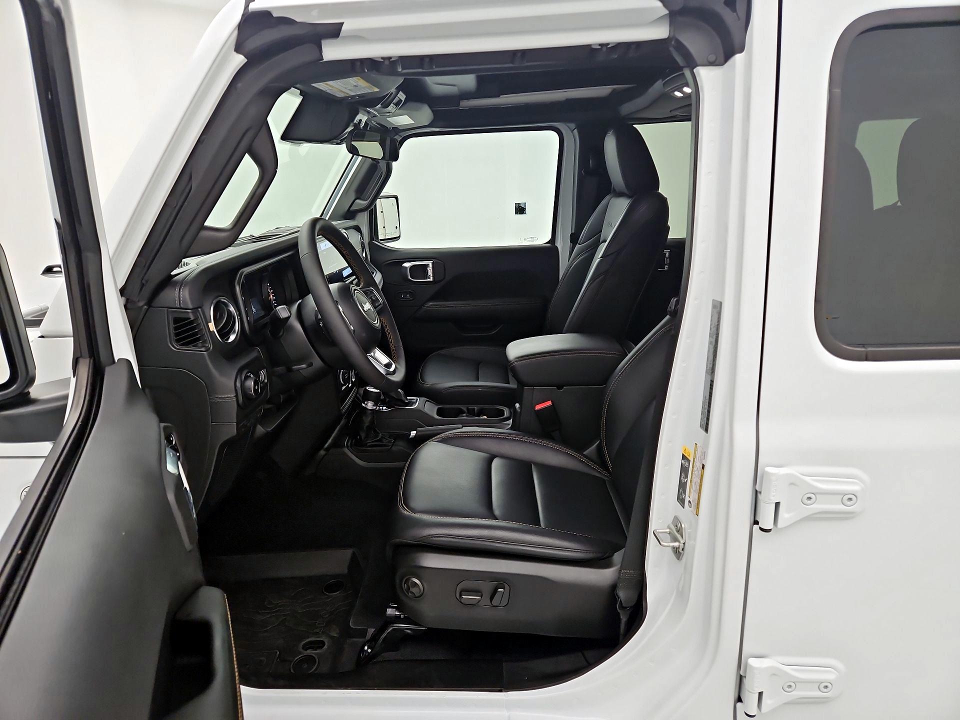 Thumbnail: 2024 Jeep Wrangler - 11