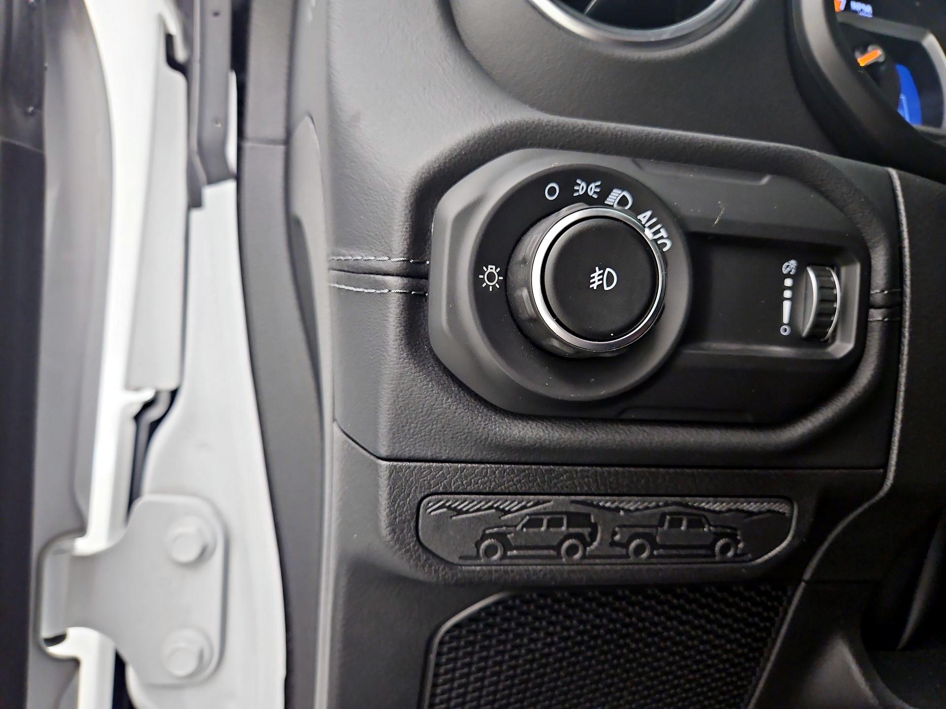 Thumbnail: 2024 Jeep Wrangler - 13