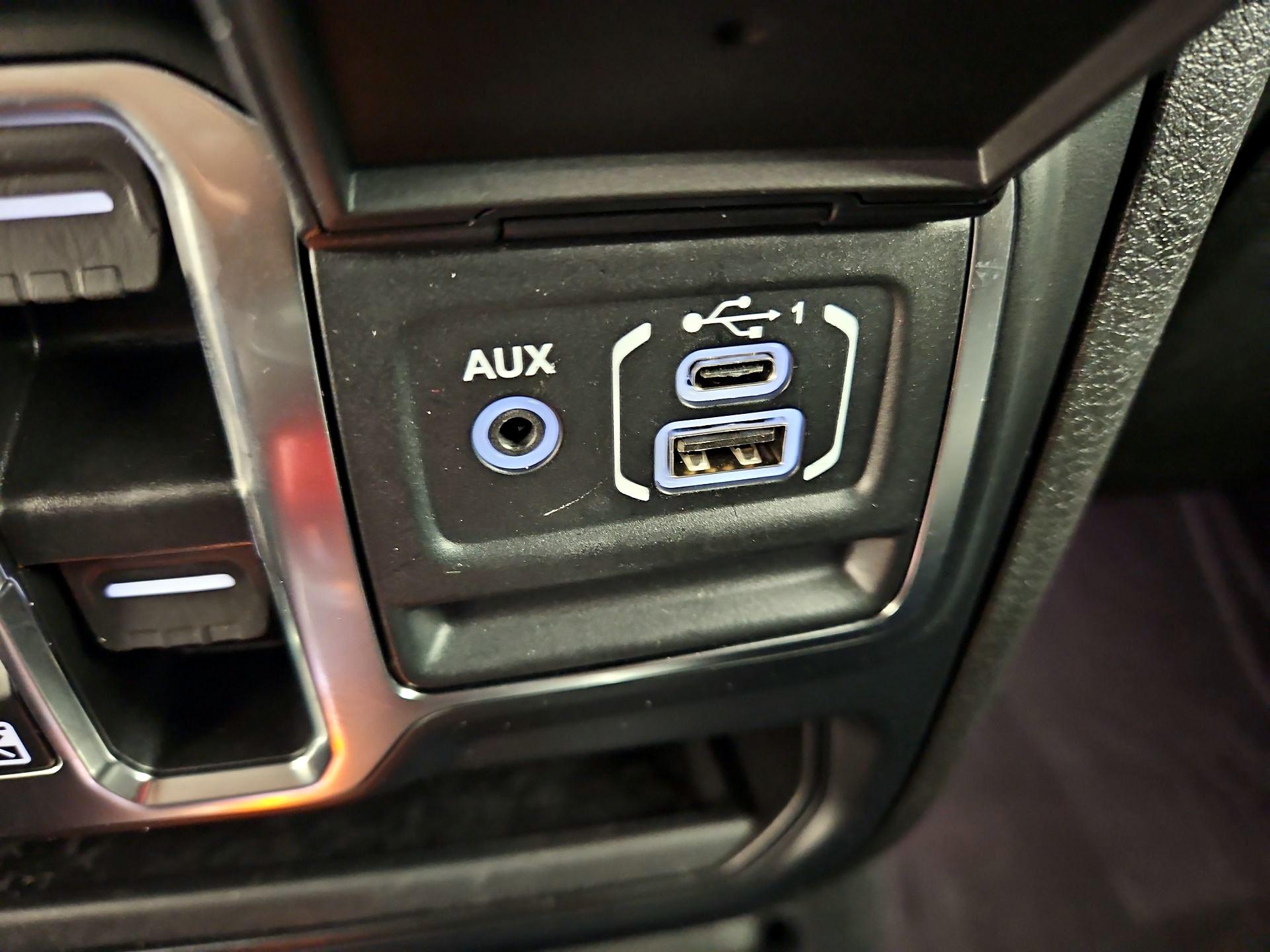 Thumbnail: 2024 Jeep Wrangler - 18