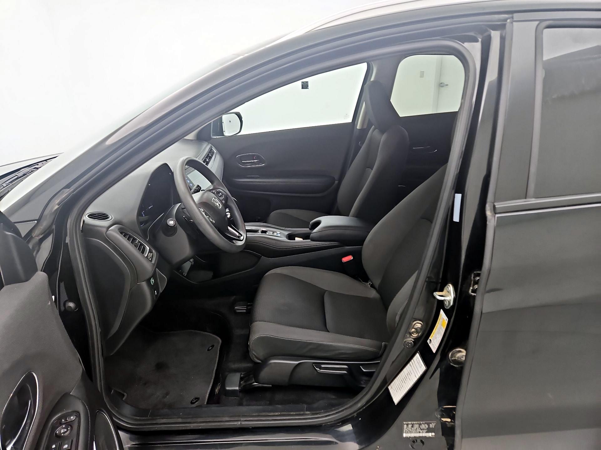 Thumbnail: 2022 Honda HR-V - 11