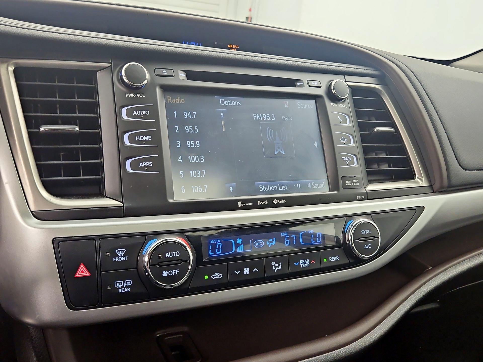 Thumbnail: 2017 Toyota Highlander - 16