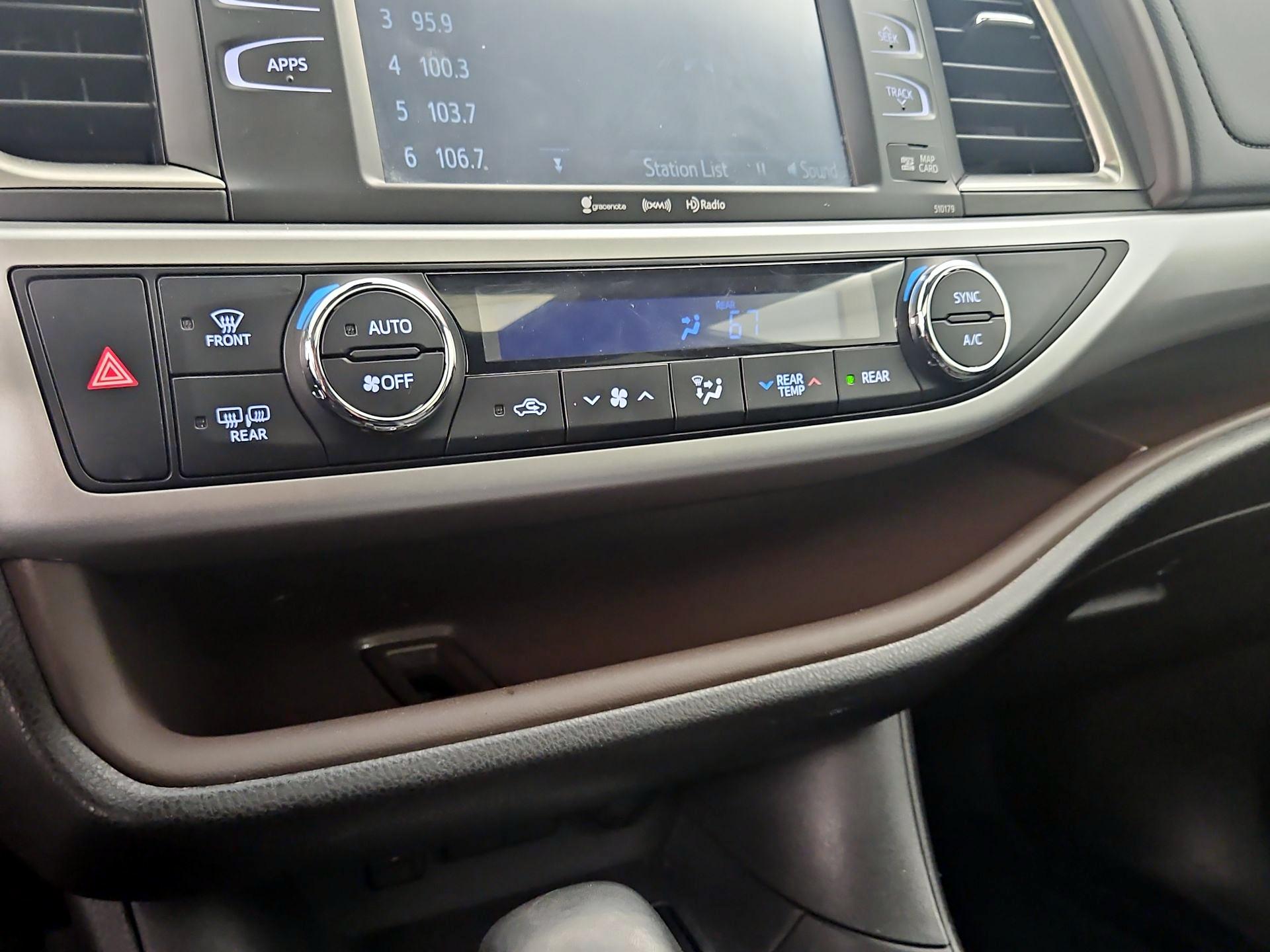 Thumbnail: 2017 Toyota Highlander - 17