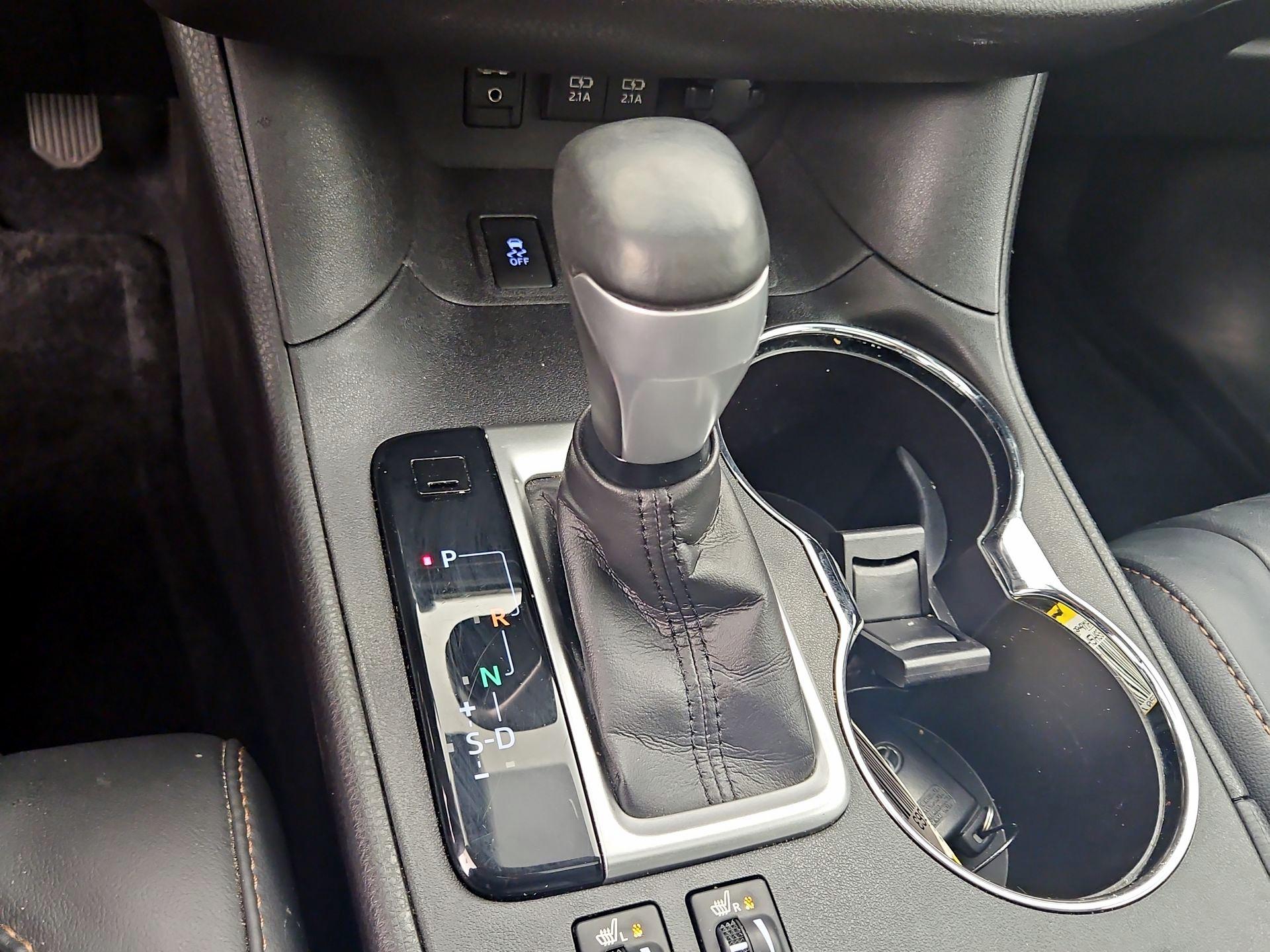 Thumbnail: 2017 Toyota Highlander - 18