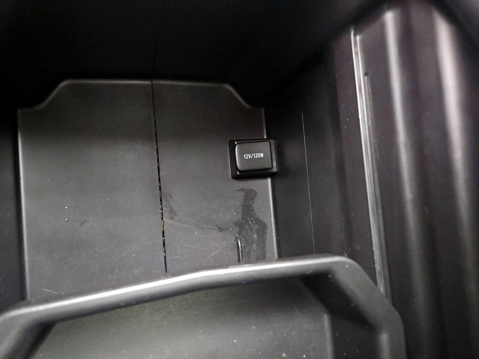 Thumbnail: 2017 Toyota Highlander - 19