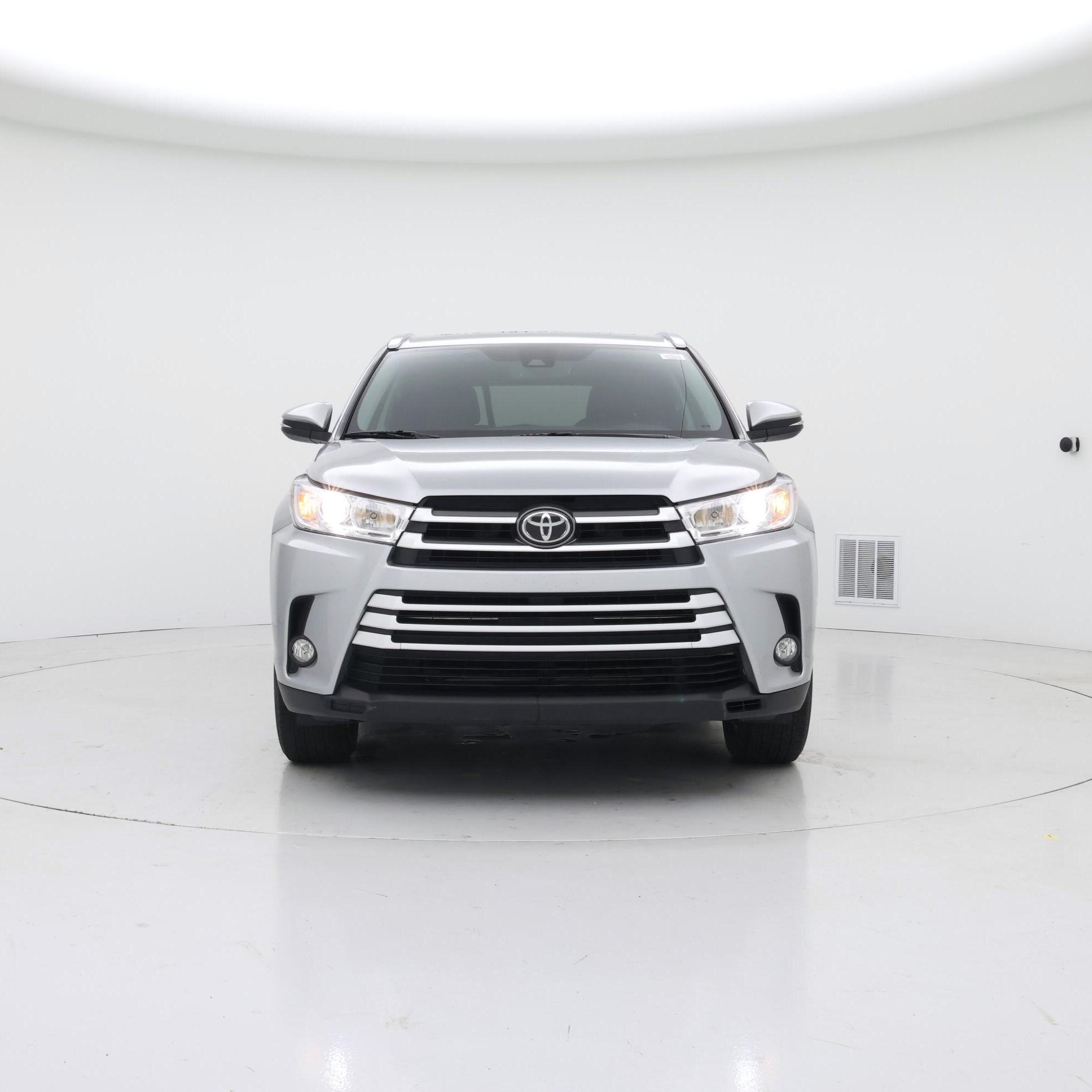 Thumbnail: 2017 Toyota Highlander - 5