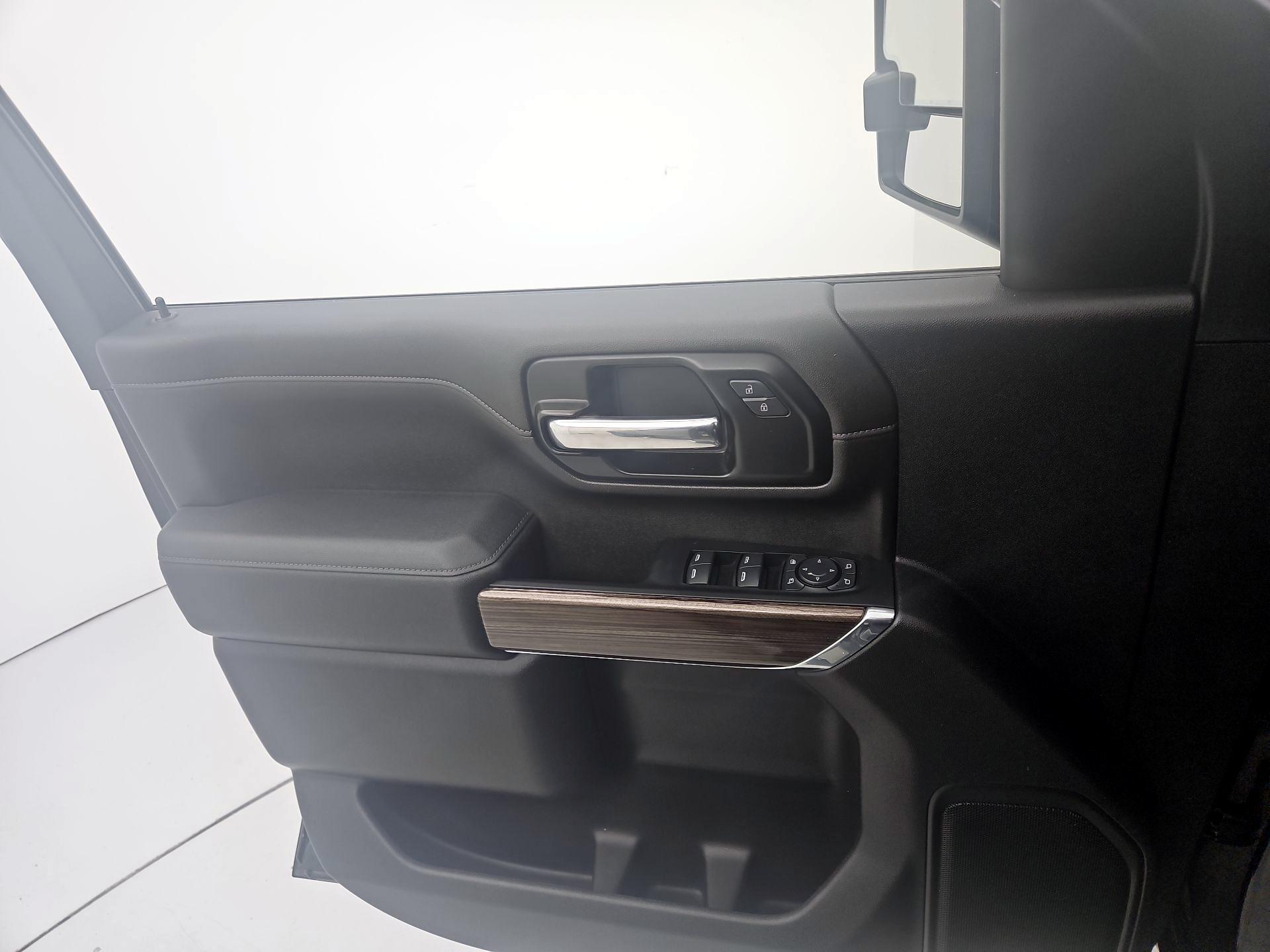 Thumbnail: 2022 Chevrolet Silverado 2500 - 12