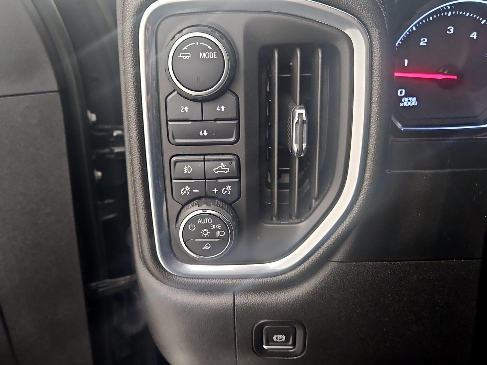 Thumbnail: 2022 Chevrolet Silverado 2500 - 13