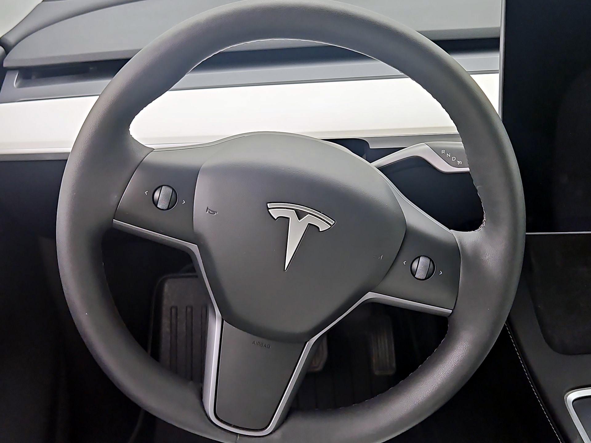 Thumbnail: 2024 Tesla Model Y - 10