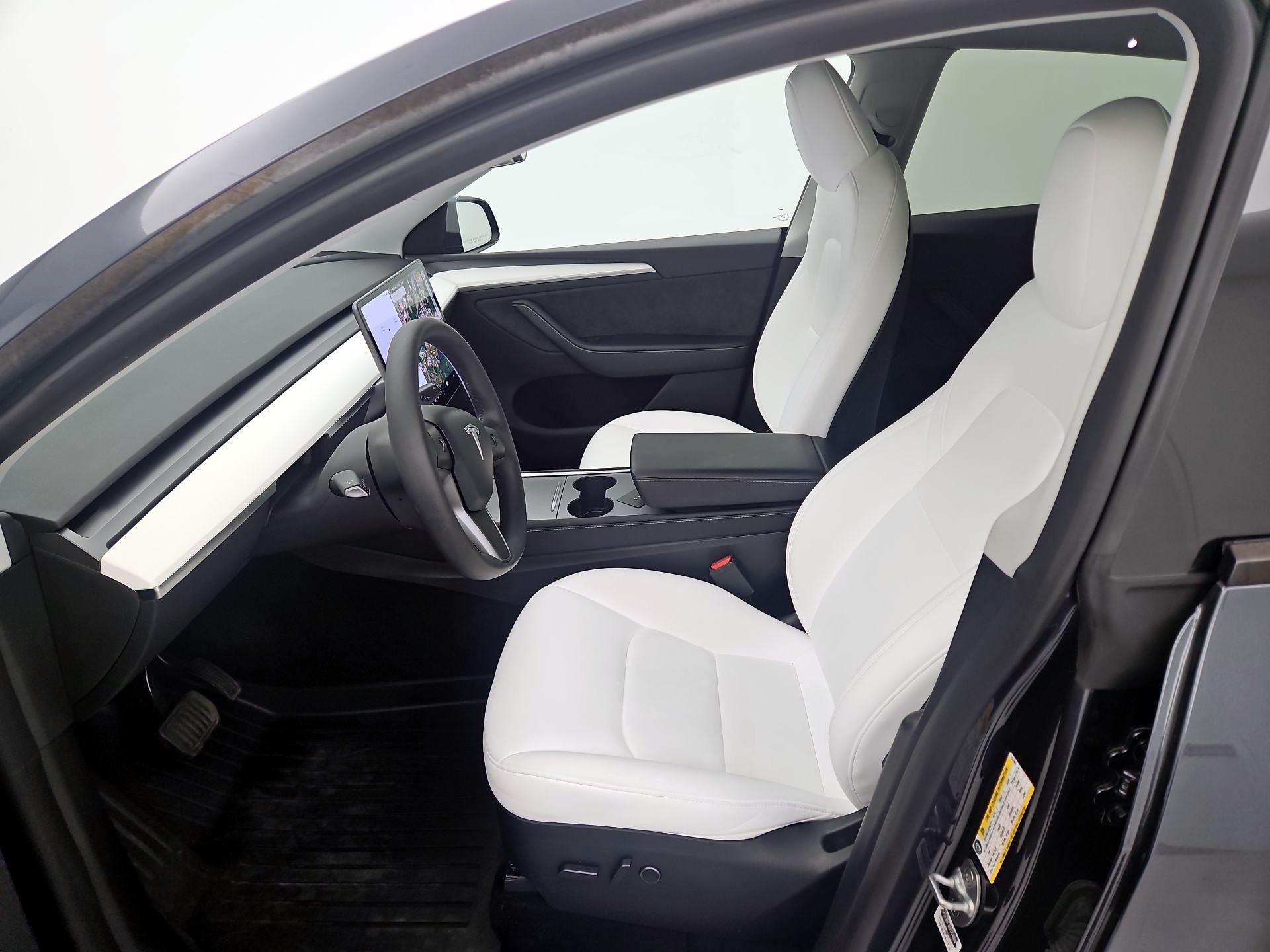 Thumbnail: 2024 Tesla Model Y - 11