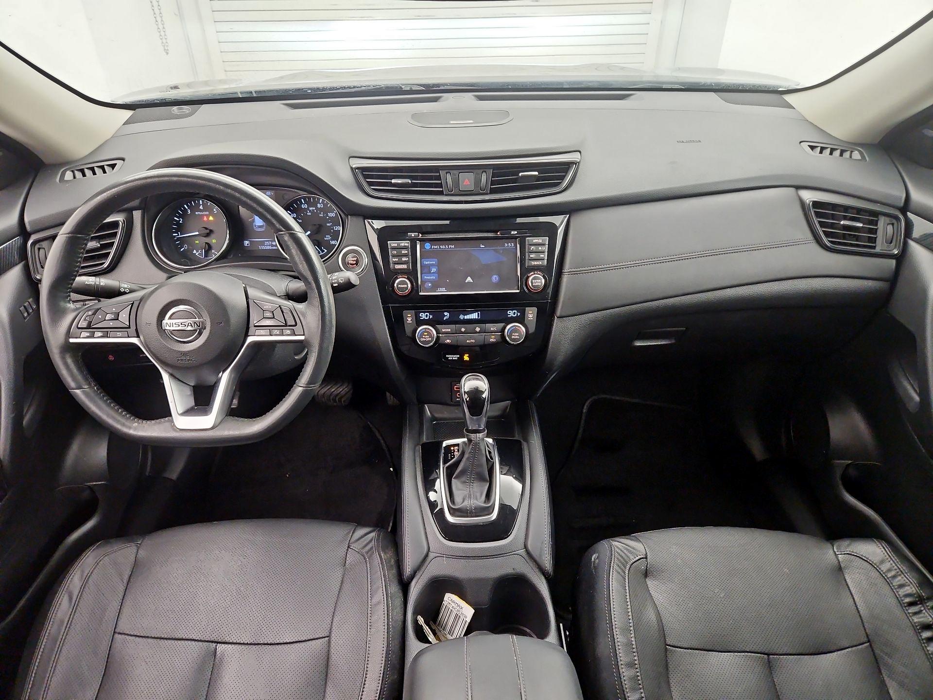 Thumbnail: 2017 Nissan Rogue - 9