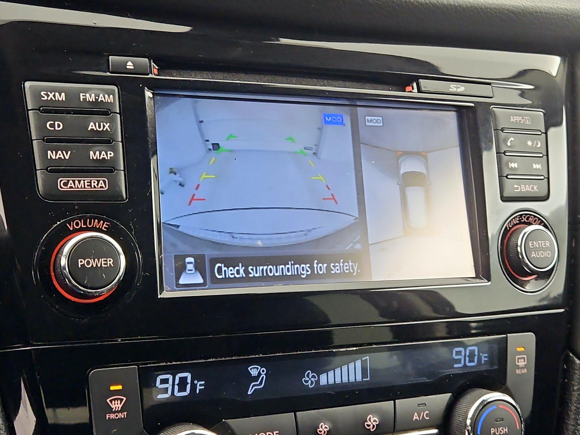 Thumbnail: 2017 Nissan Rogue - 15