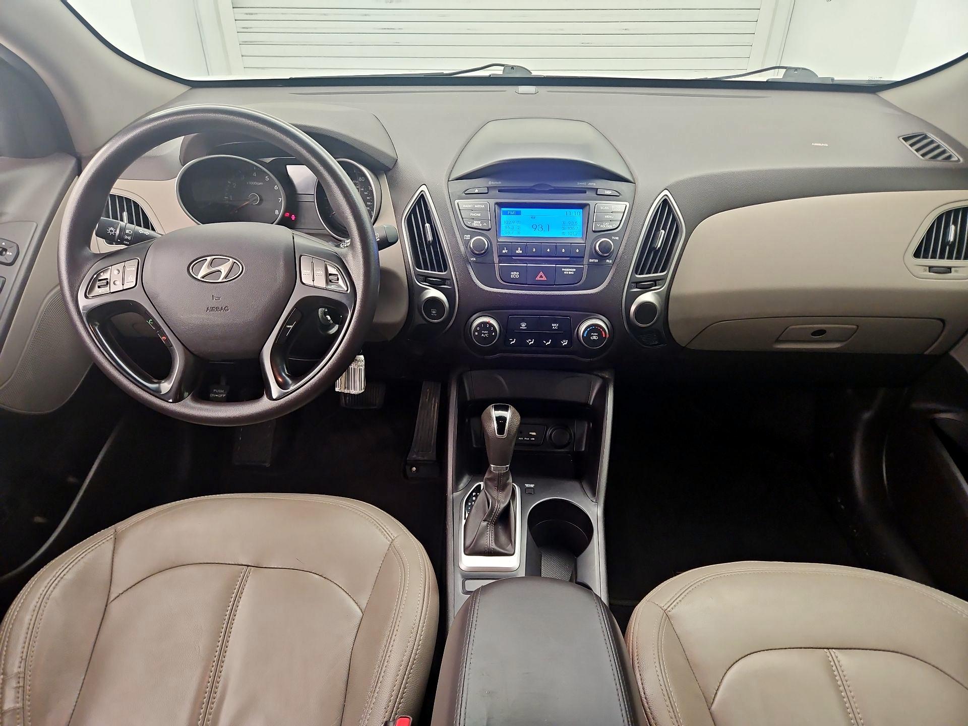 Thumbnail: 2015 Hyundai Tucson - 9