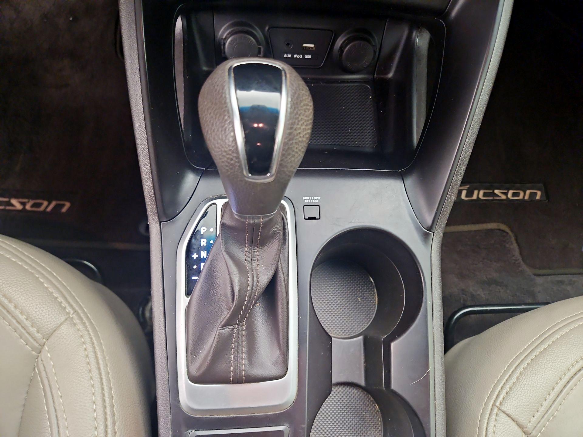 Thumbnail: 2015 Hyundai Tucson - 16