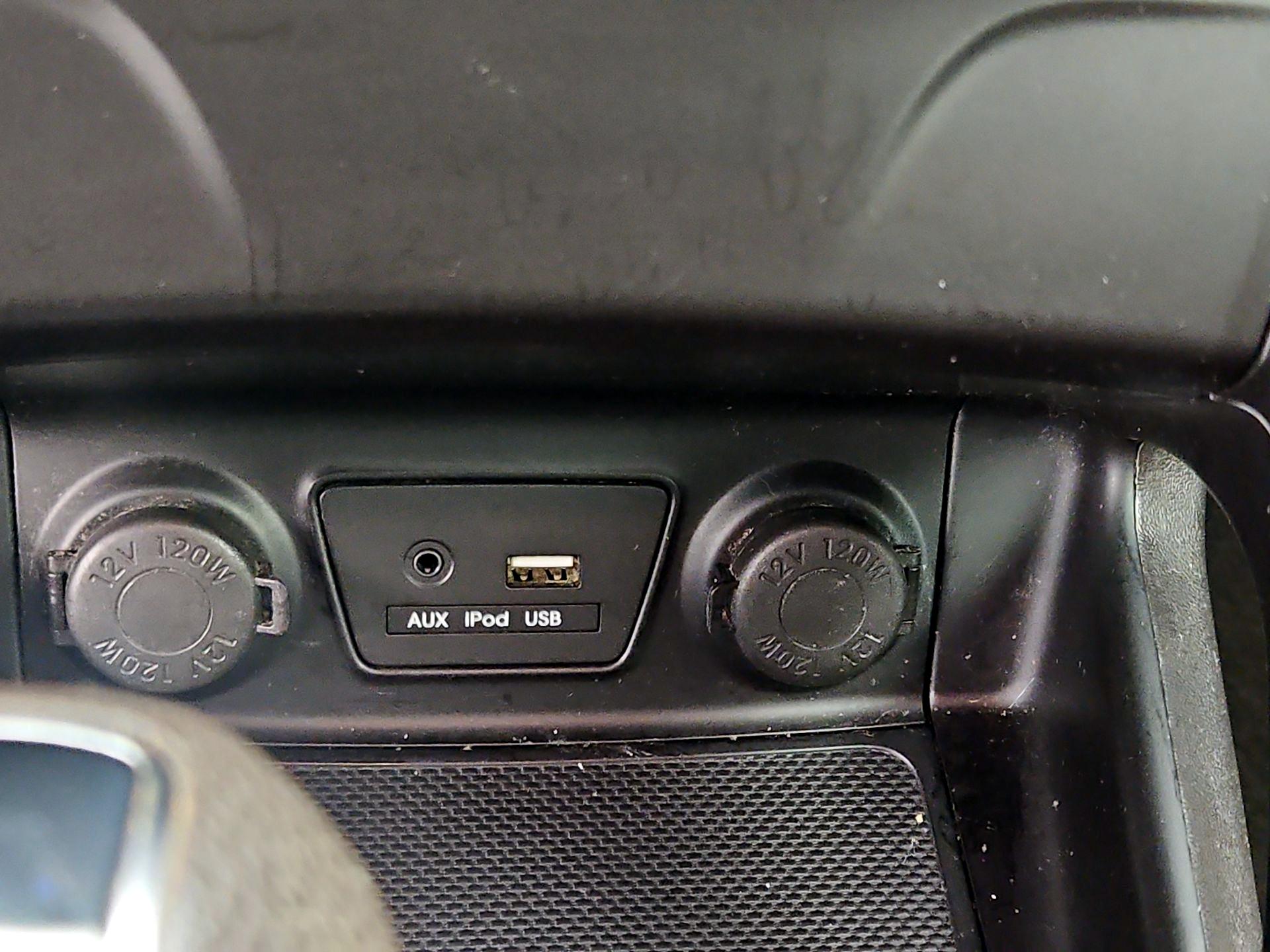 Thumbnail: 2015 Hyundai Tucson - 17