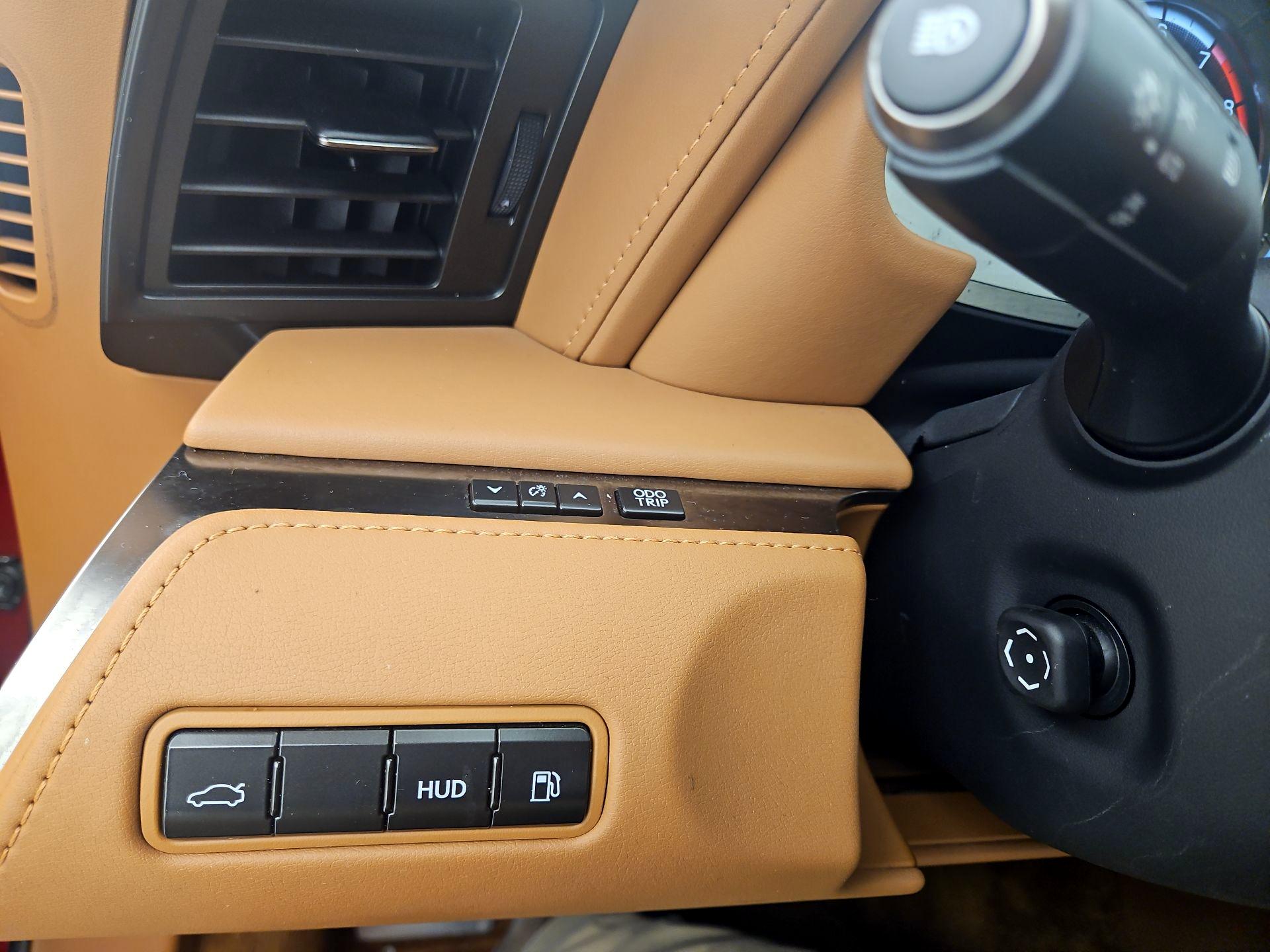 Thumbnail: 2018 Lexus LC - 13