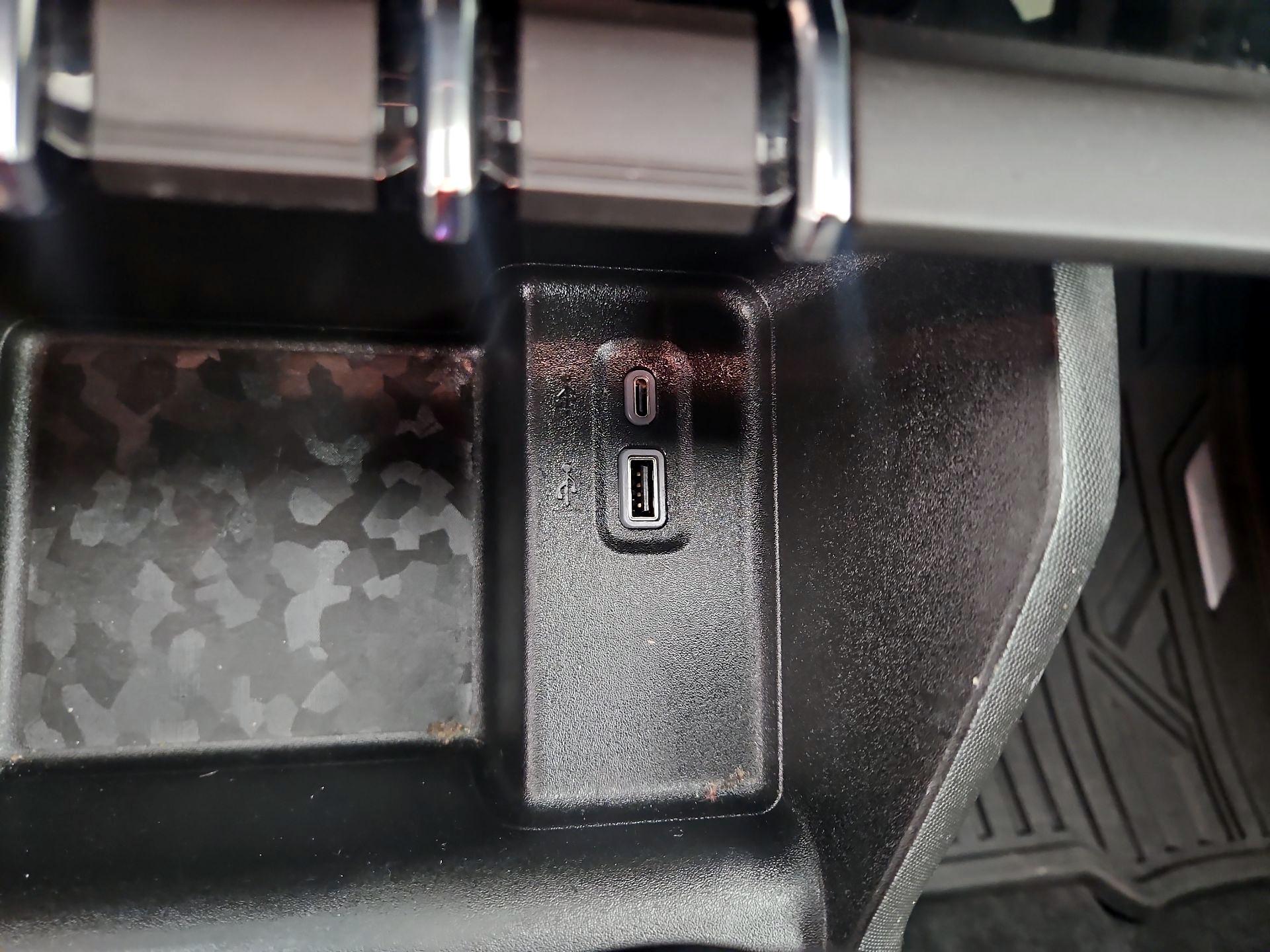 Thumbnail: 2024 Chevrolet Colorado - 18