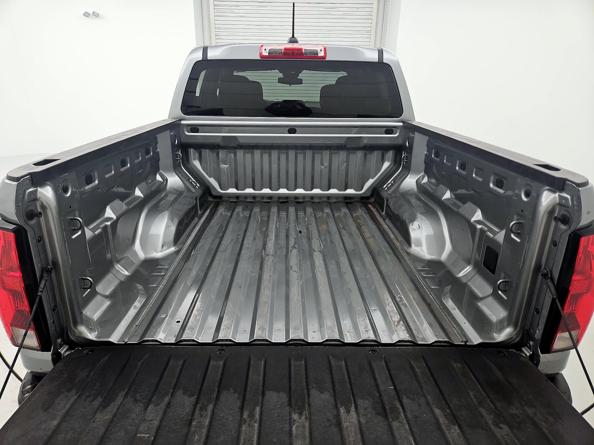 Thumbnail: 2024 Chevrolet Colorado - 20