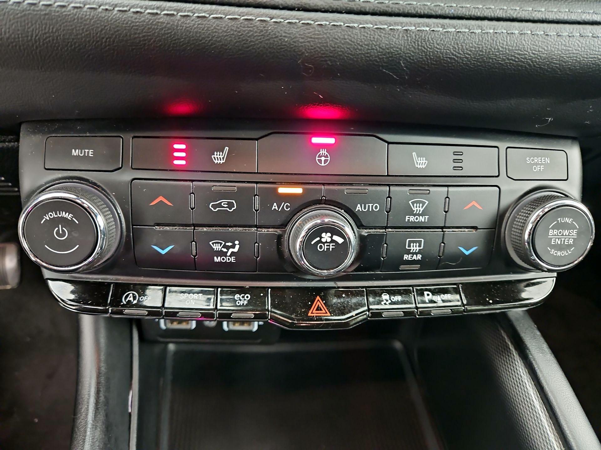 Thumbnail: 2022 Dodge Durango - 16