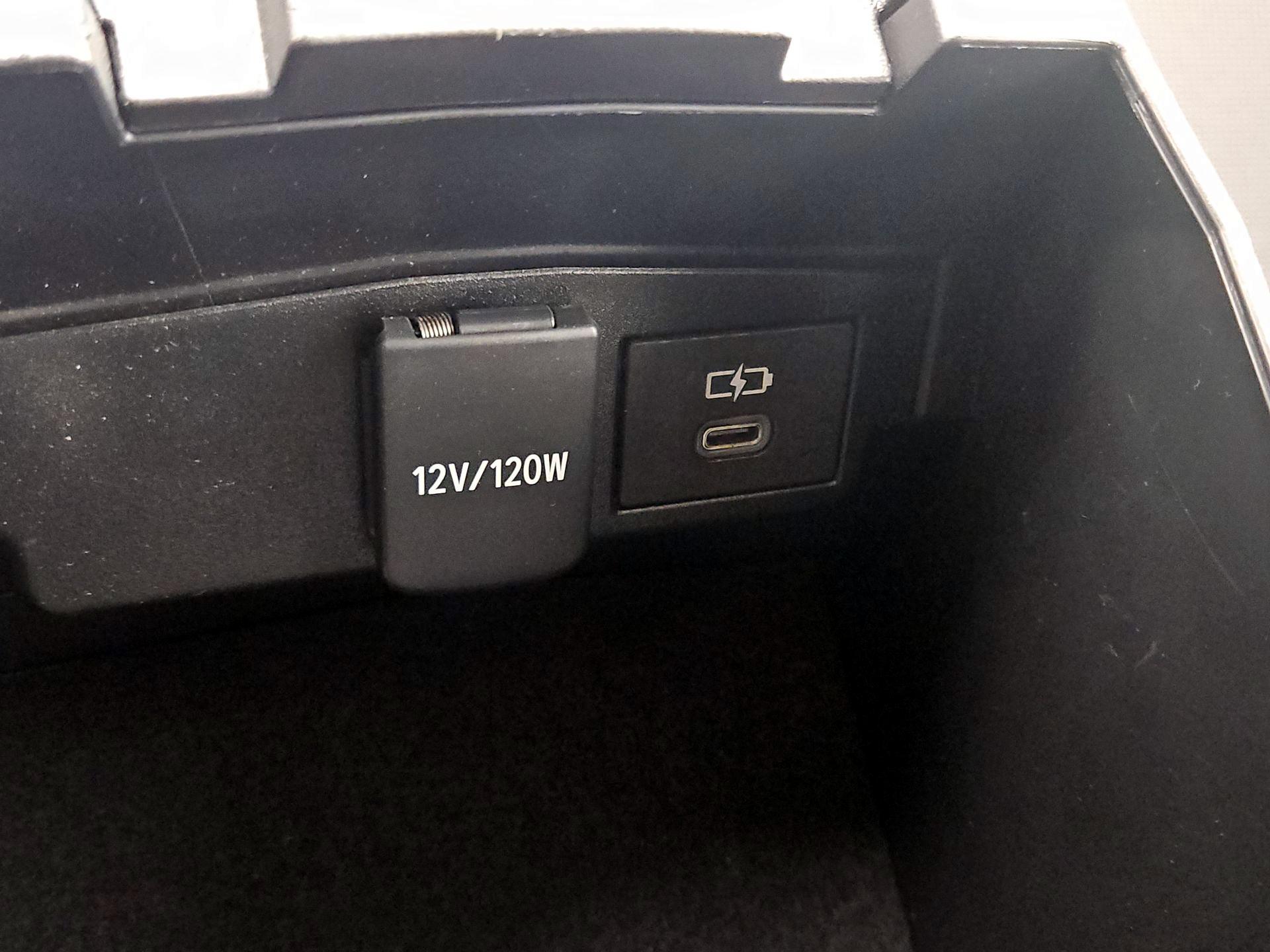 Thumbnail: 2024 Toyota Corolla - 18