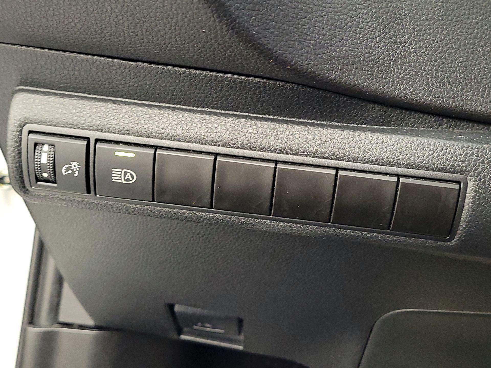 Thumbnail: 2024 Toyota Corolla - 13