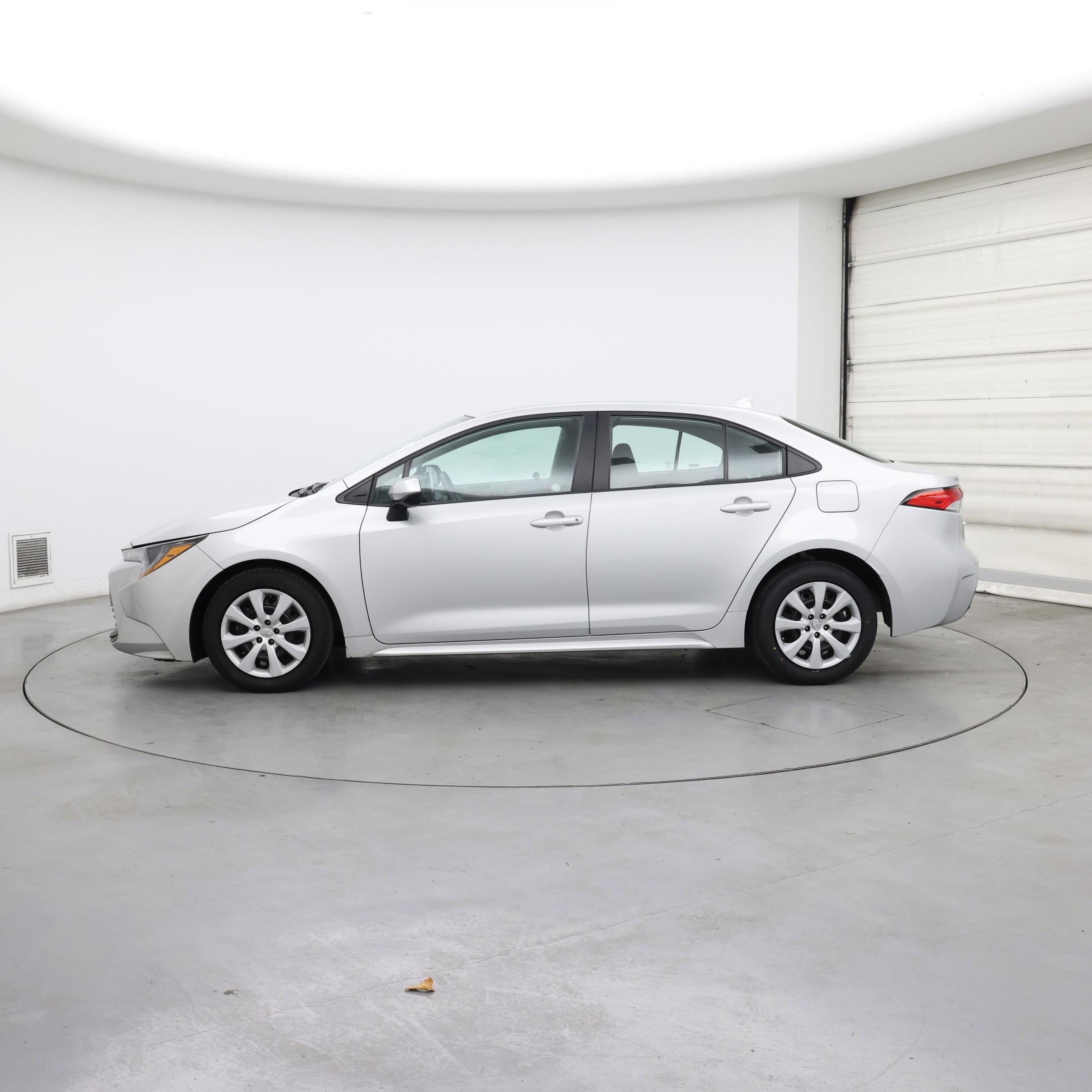 Thumbnail: 2024 Toyota Corolla - 3