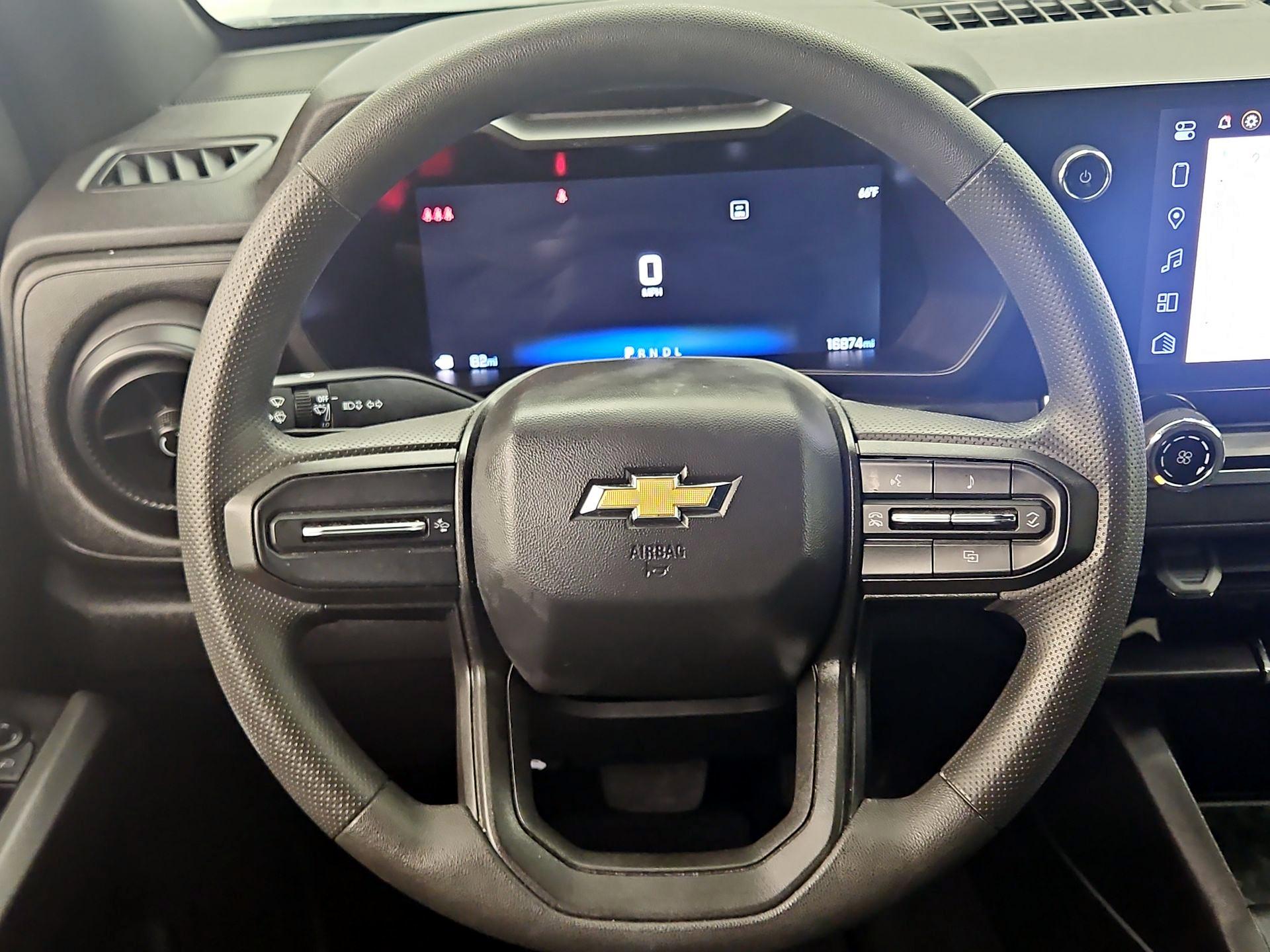 Thumbnail: 2024 Chevrolet Colorado - 10