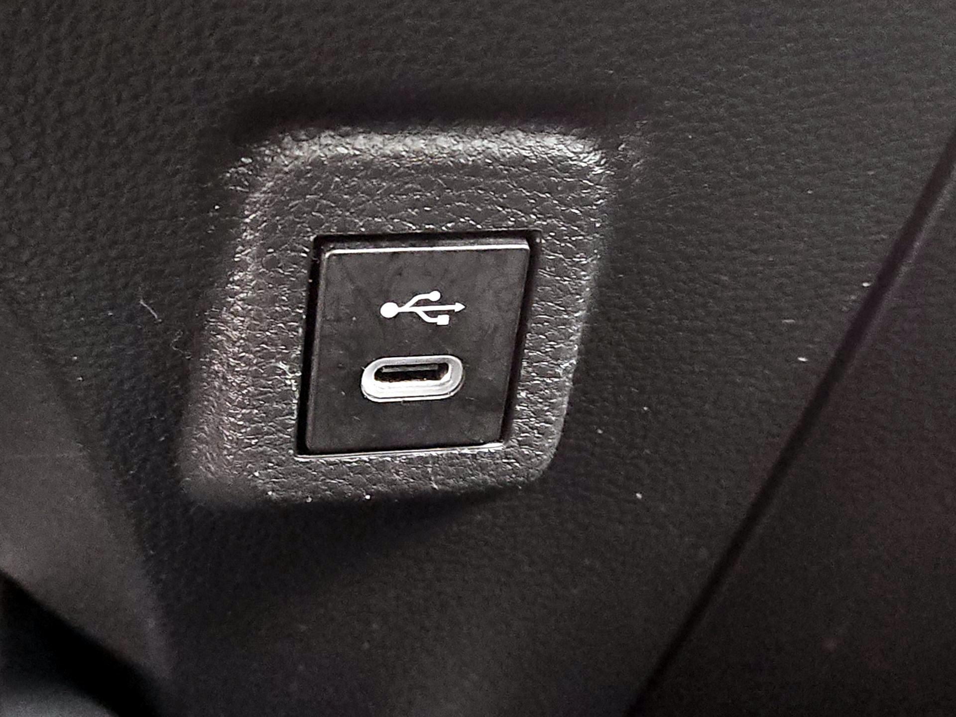 Thumbnail: 2024 Toyota Corolla - 18