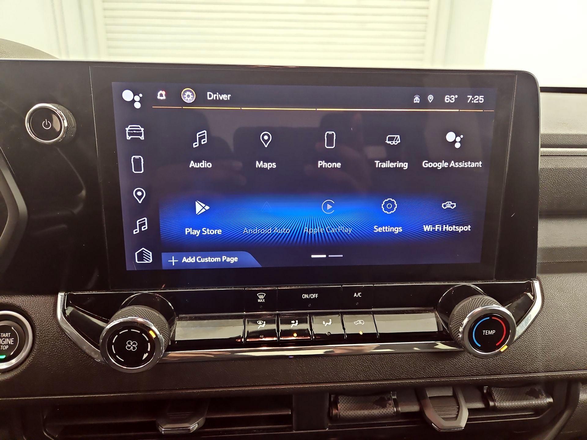 Thumbnail: 2023 Chevrolet Colorado - 15