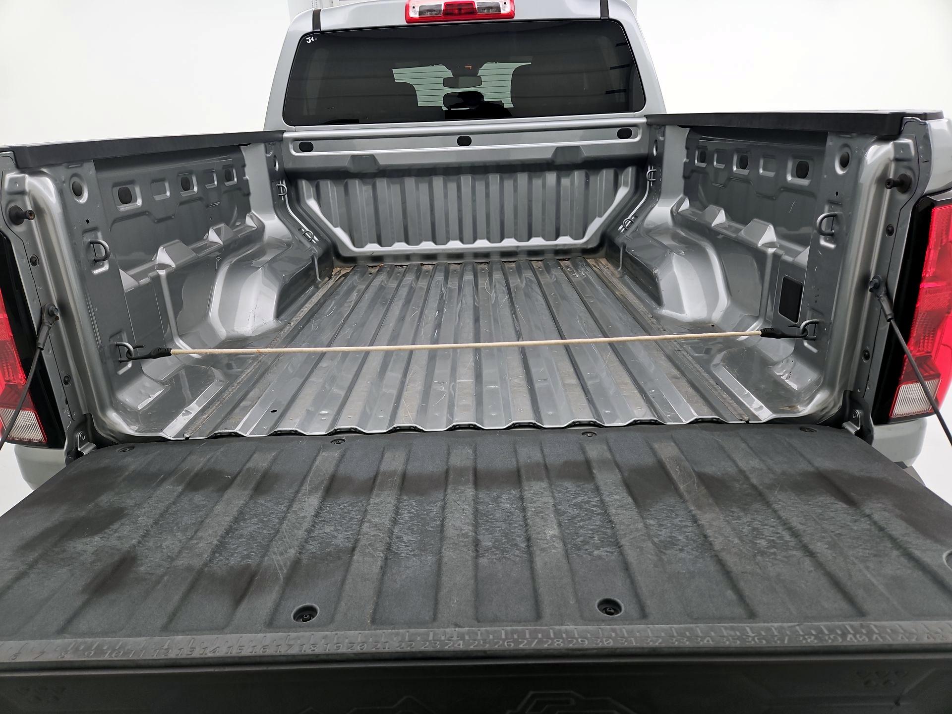 Thumbnail: 2023 Chevrolet Colorado - 20