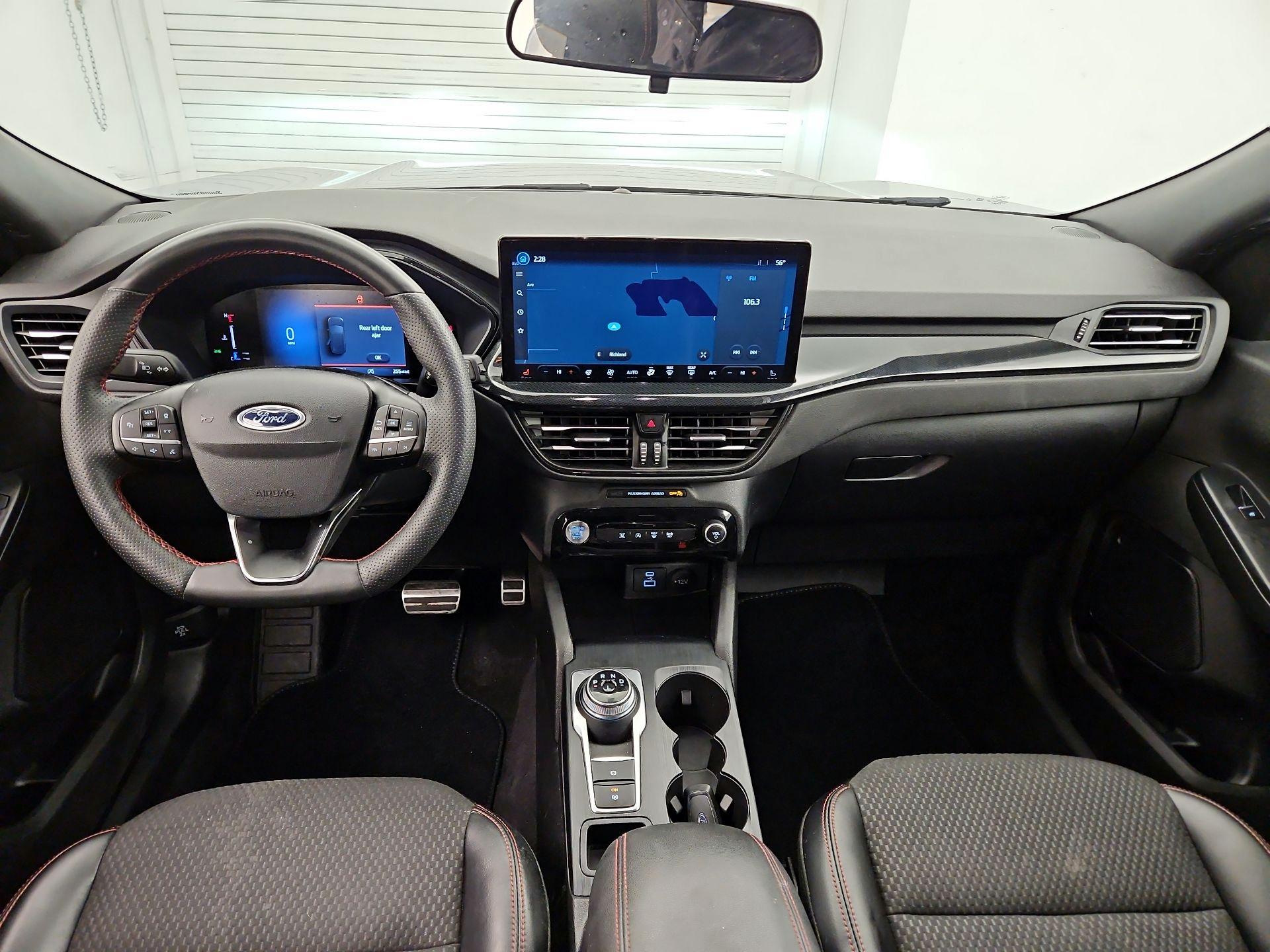 Thumbnail: 2023 Ford Escape - 9