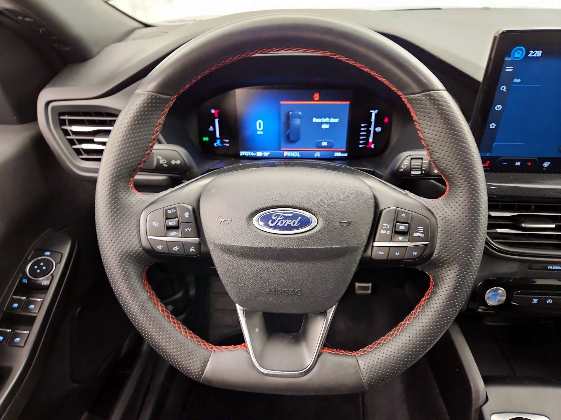 Thumbnail: 2023 Ford Escape - 10