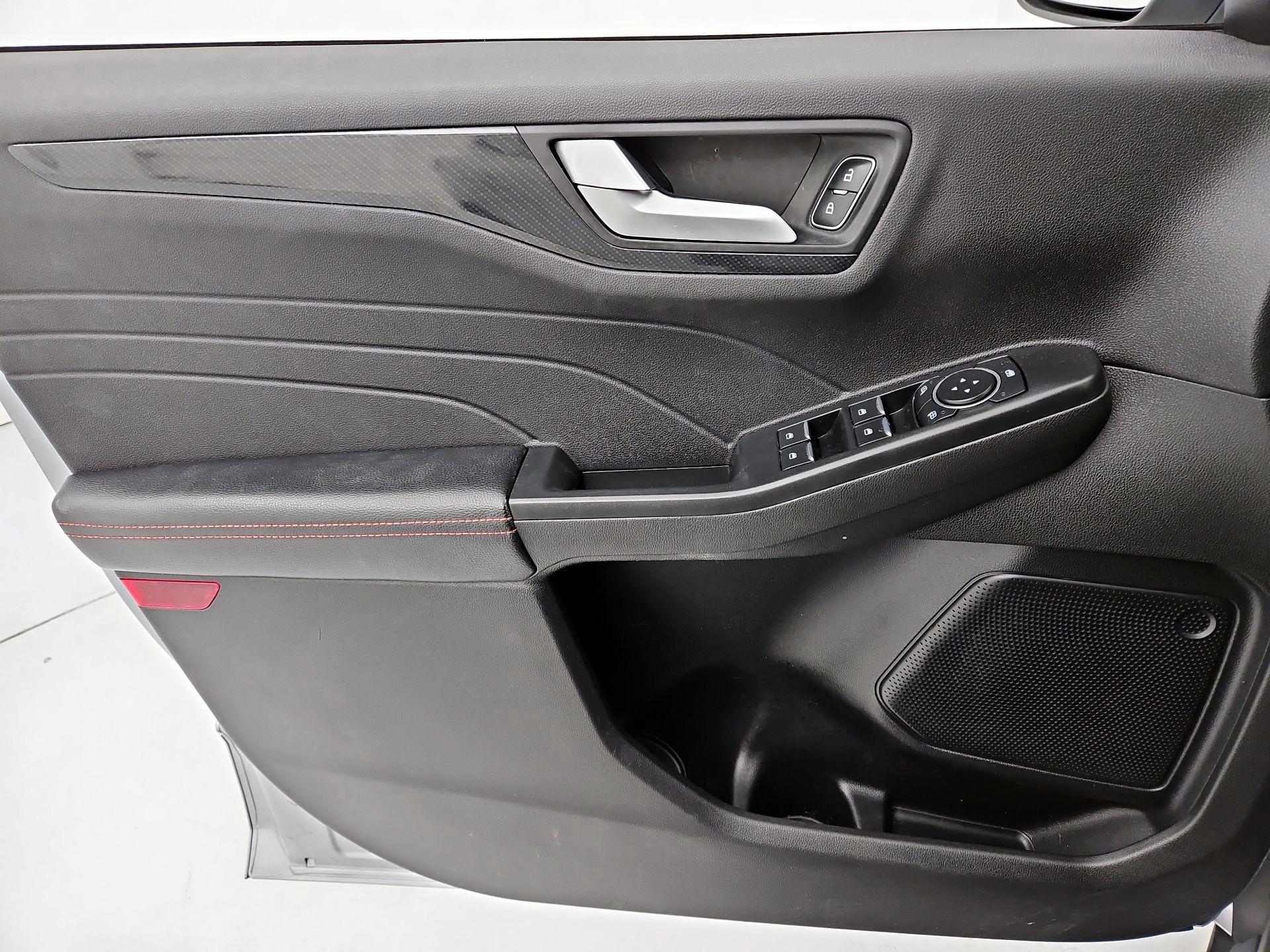 Thumbnail: 2023 Ford Escape - 12