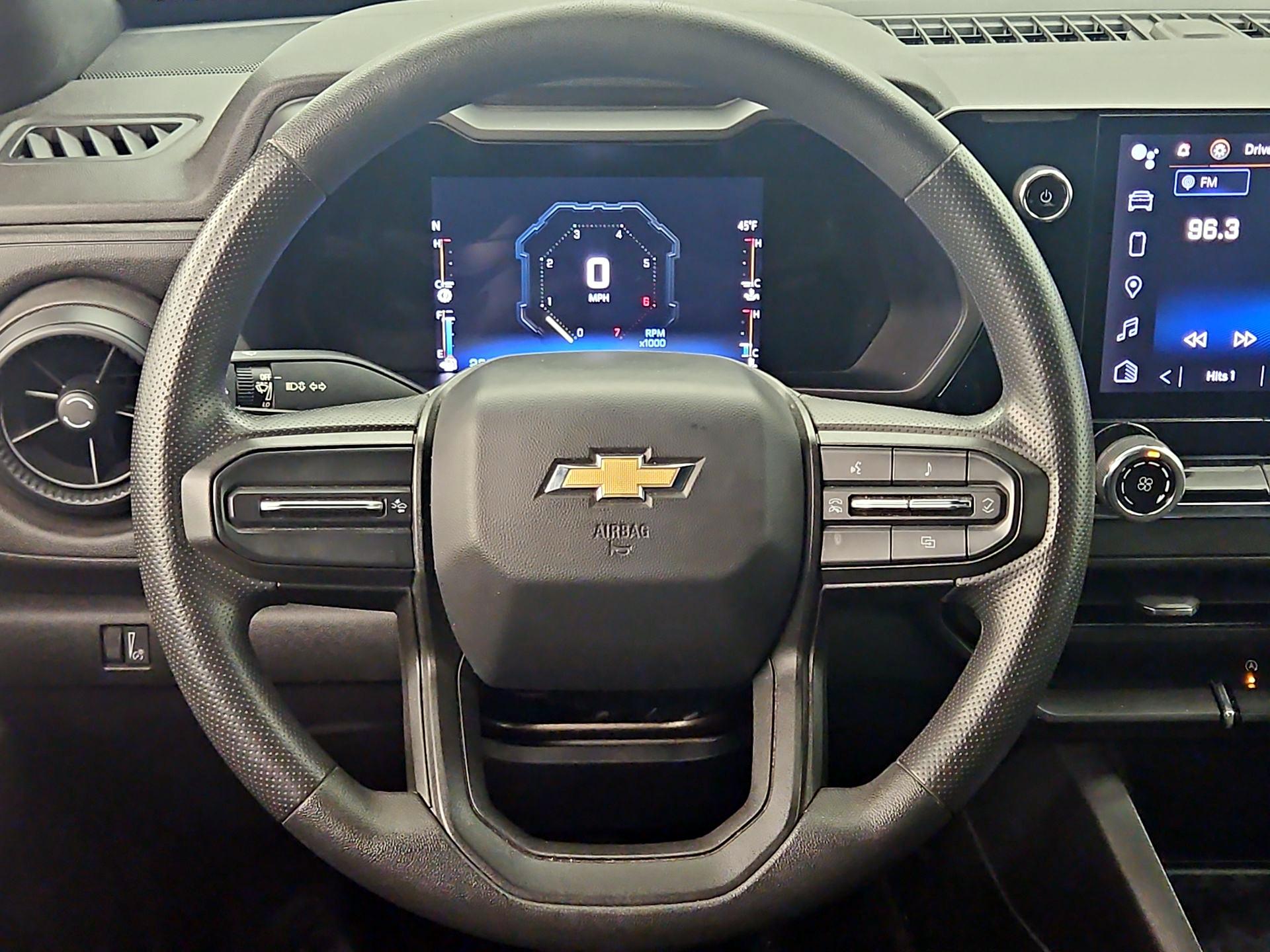 Thumbnail: 2023 Chevrolet Colorado - 10