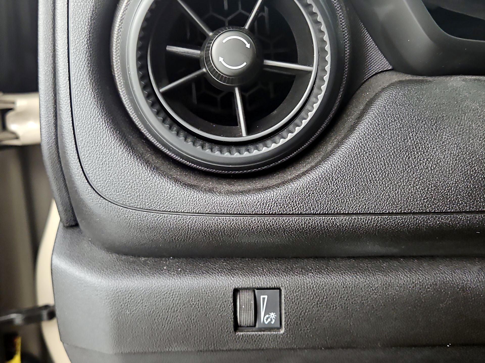 Thumbnail: 2023 Chevrolet Colorado - 13