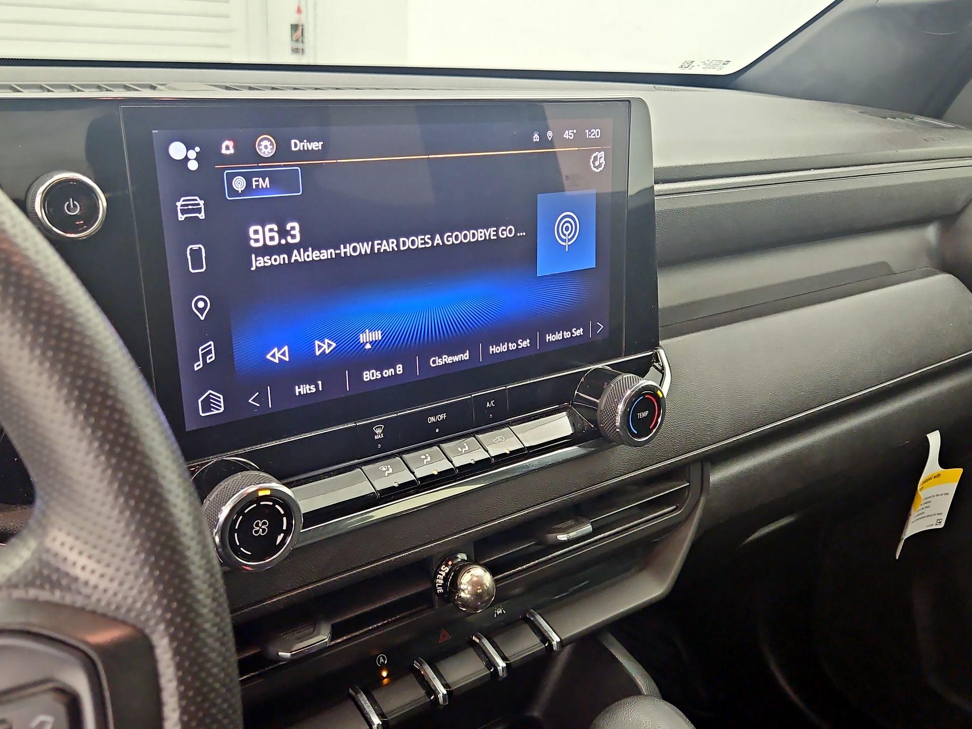 Thumbnail: 2023 Chevrolet Colorado - 15