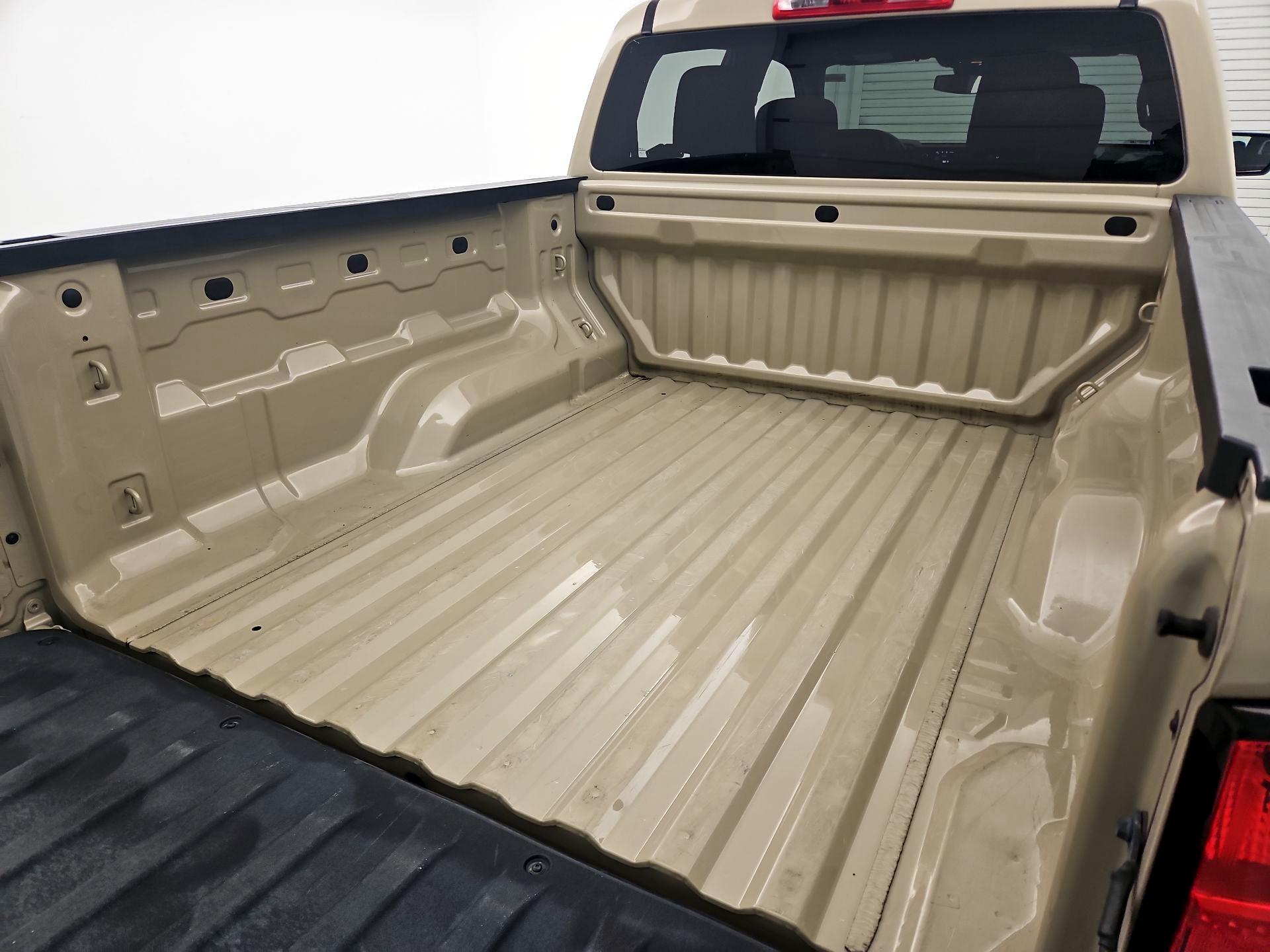 Thumbnail: 2023 Chevrolet Colorado - 20