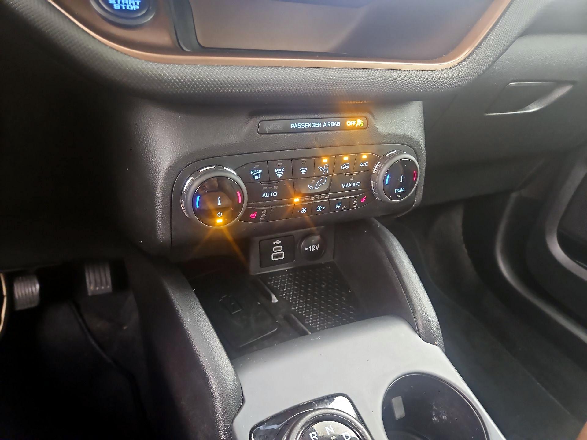 Thumbnail: 2023 Ford Bronco Sport - 17