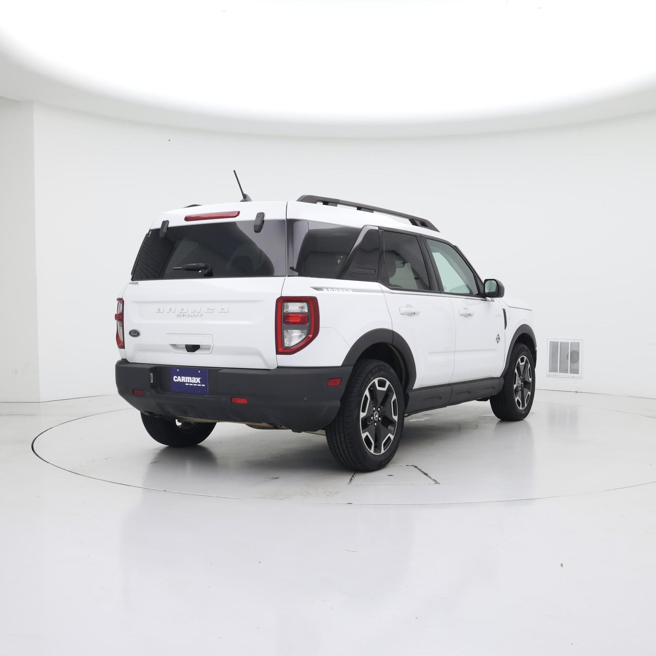 Thumbnail: 2023 Ford Bronco Sport - 8