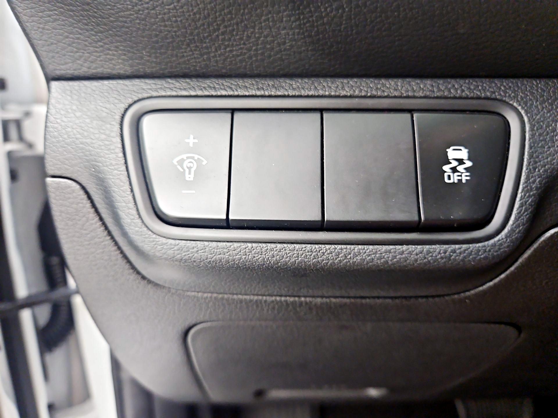 Thumbnail: 2023 Kia Forte - 13