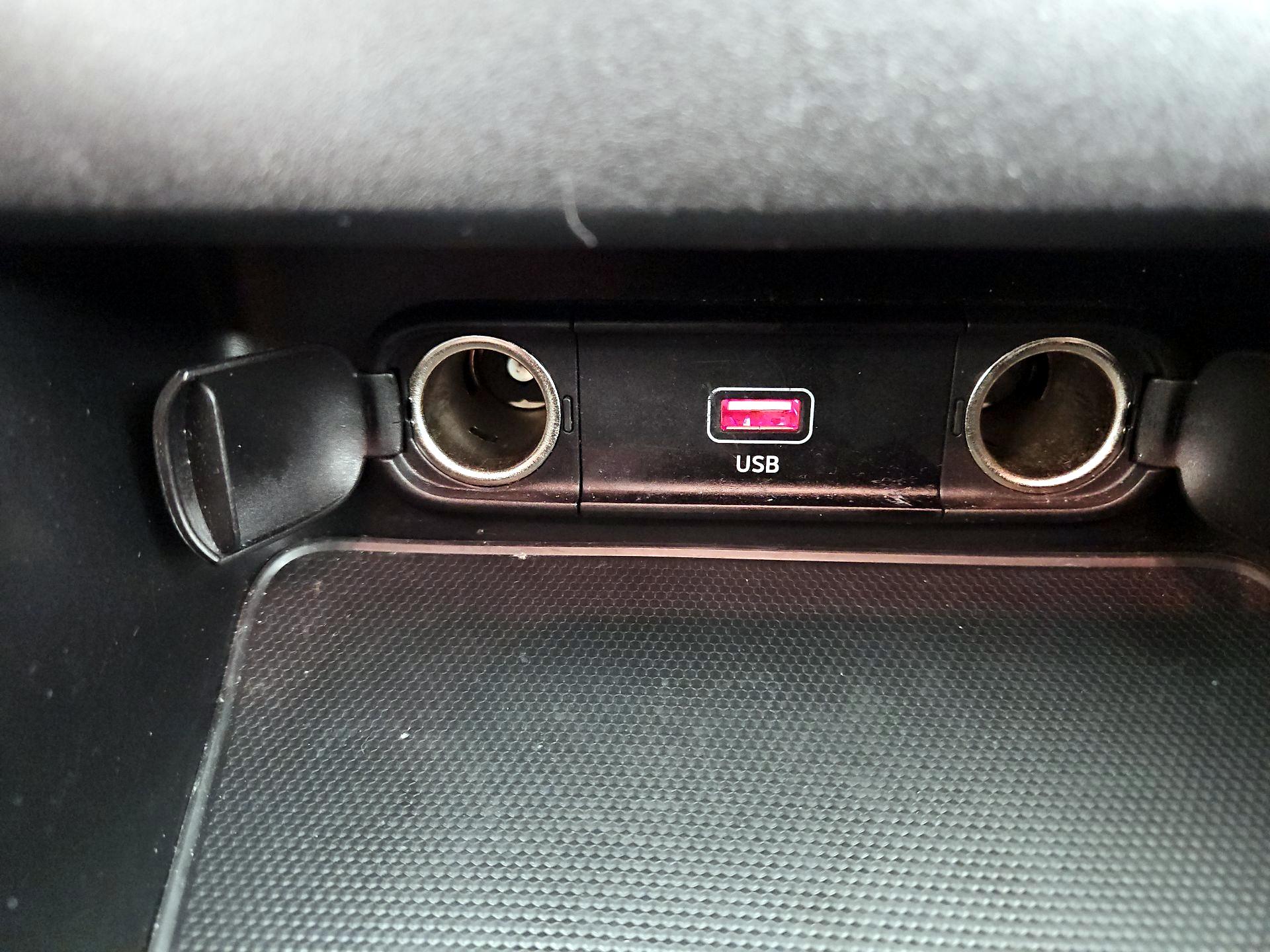 Thumbnail: 2023 Kia Forte - 18