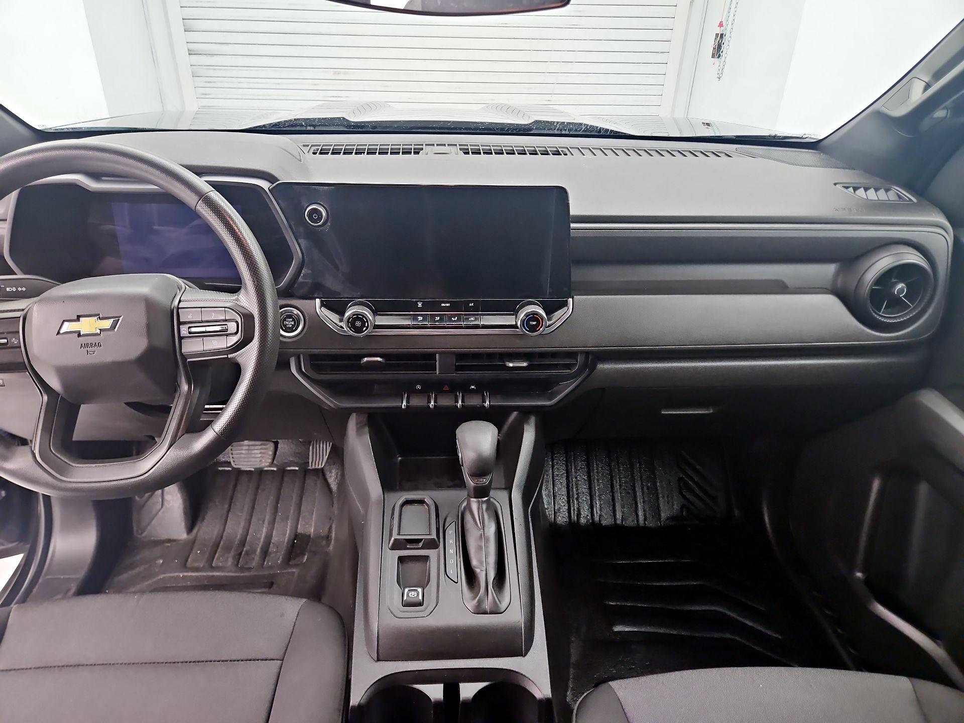 Thumbnail: 2023 Chevrolet Colorado - 9