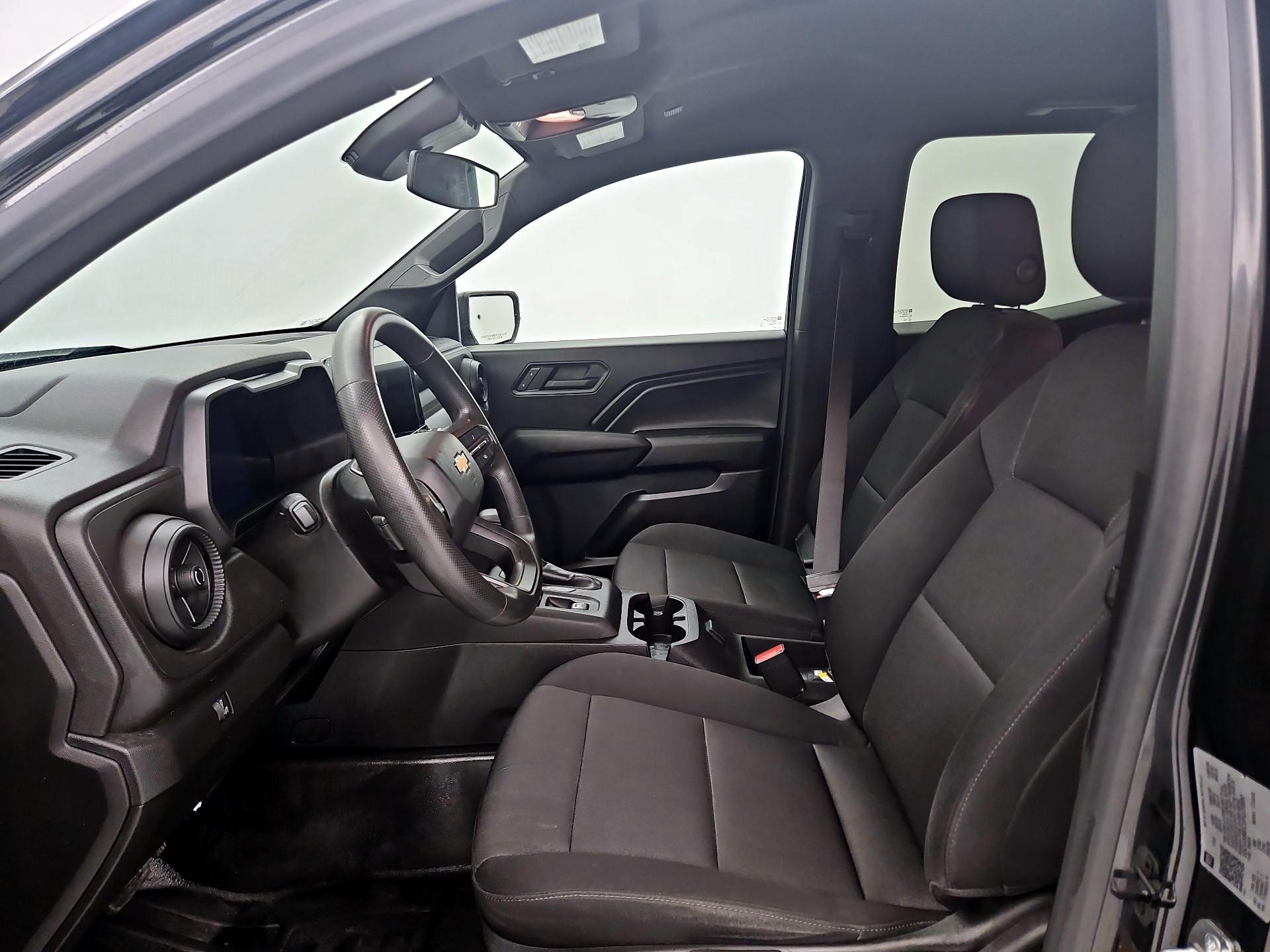 Thumbnail: 2023 Chevrolet Colorado - 11