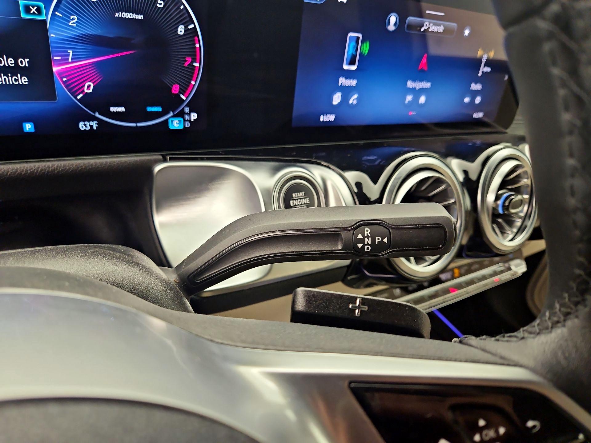 Thumbnail: 2025 Mercedes-Benz GLB - 18