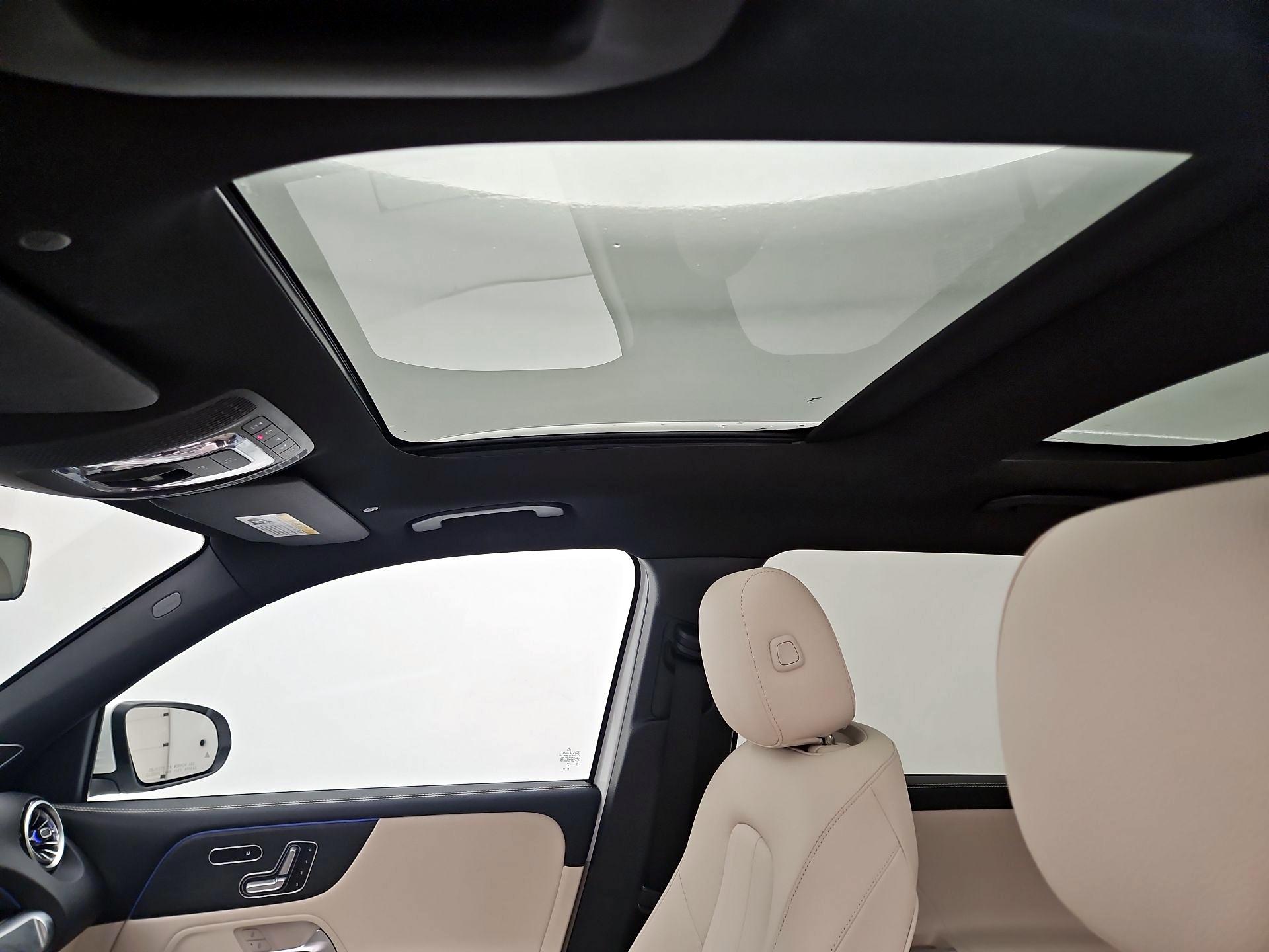 Thumbnail: 2025 Mercedes-Benz GLB - 20