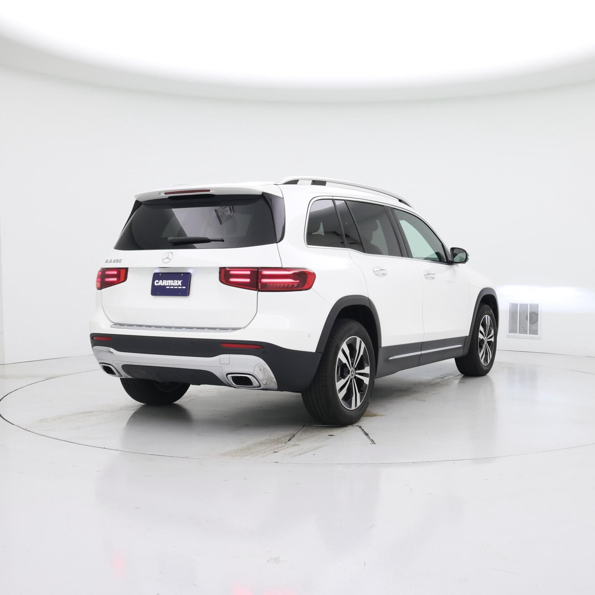 Thumbnail: 2025 Mercedes-Benz GLB - 8