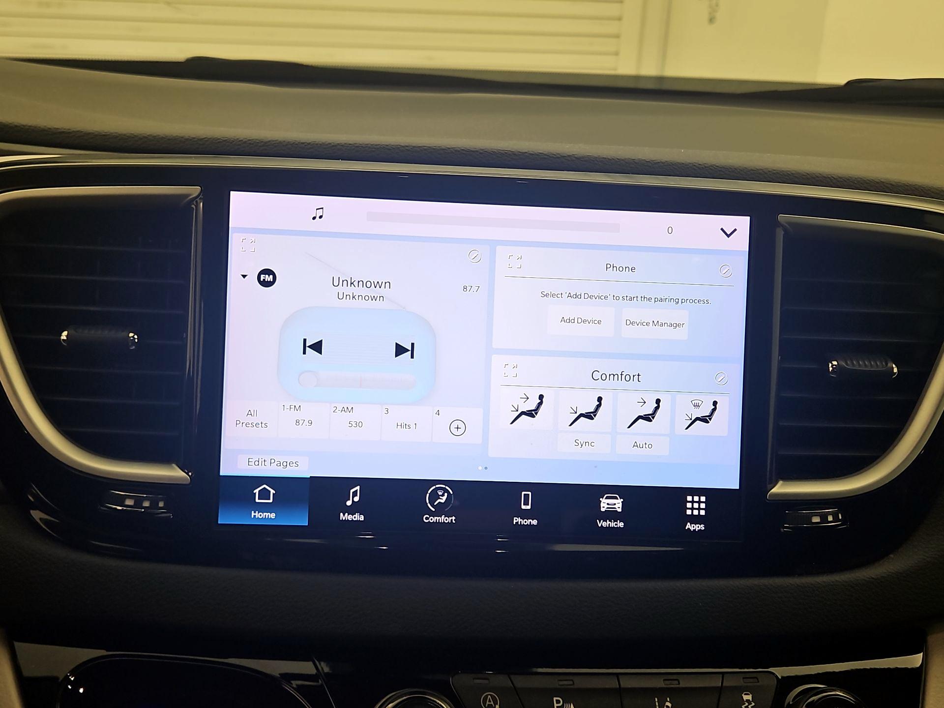 Thumbnail: 2024 Chrysler Pacifica - 15