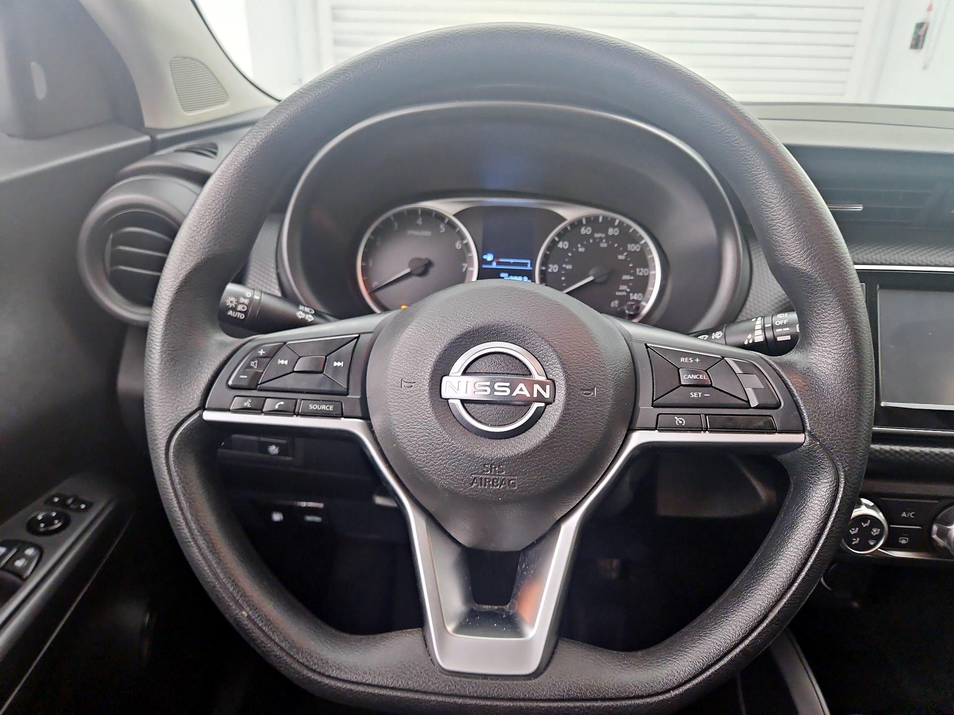 Thumbnail: 2022 Nissan Kicks - 10