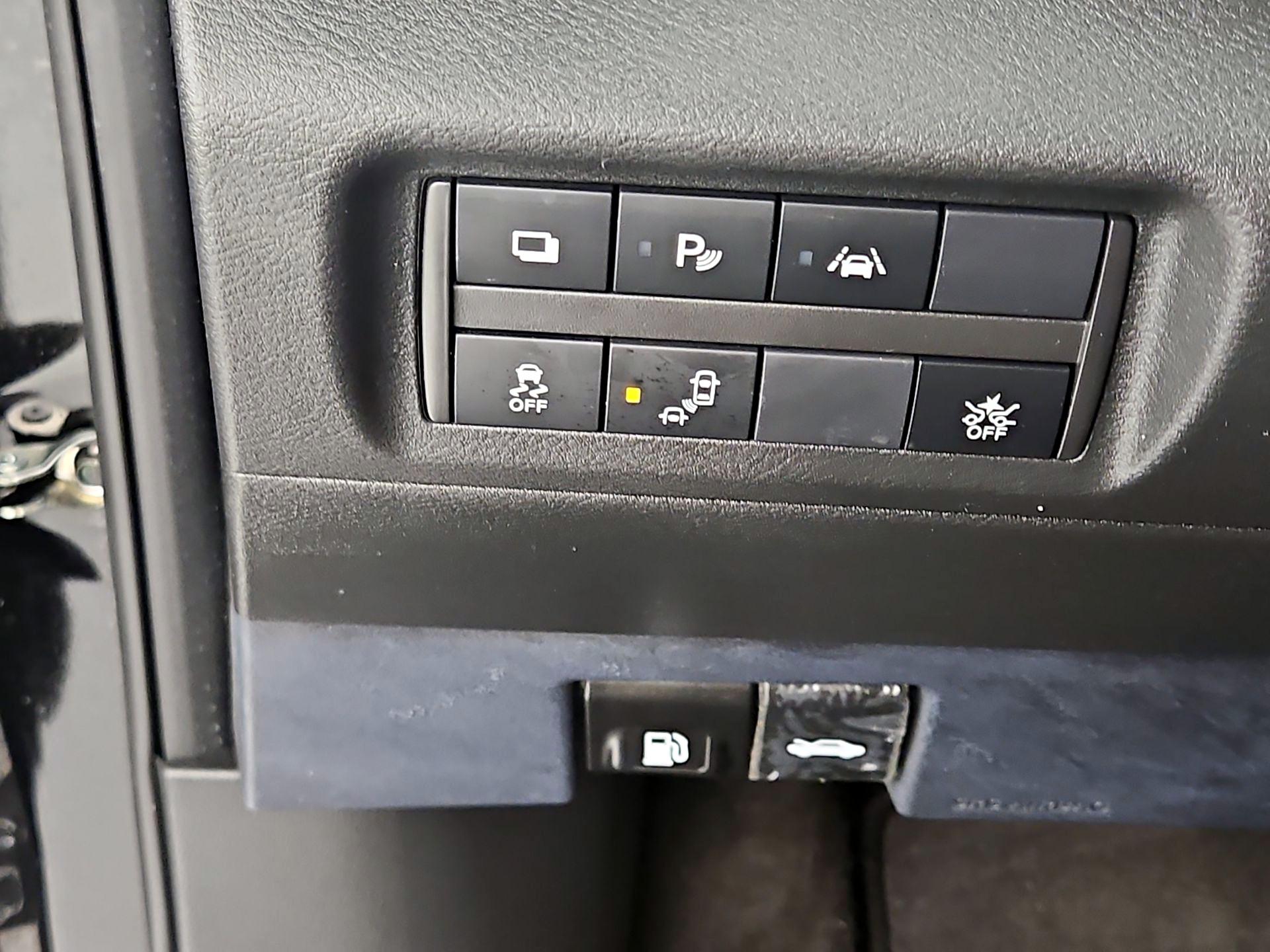 Thumbnail: 2022 Nissan Kicks - 13